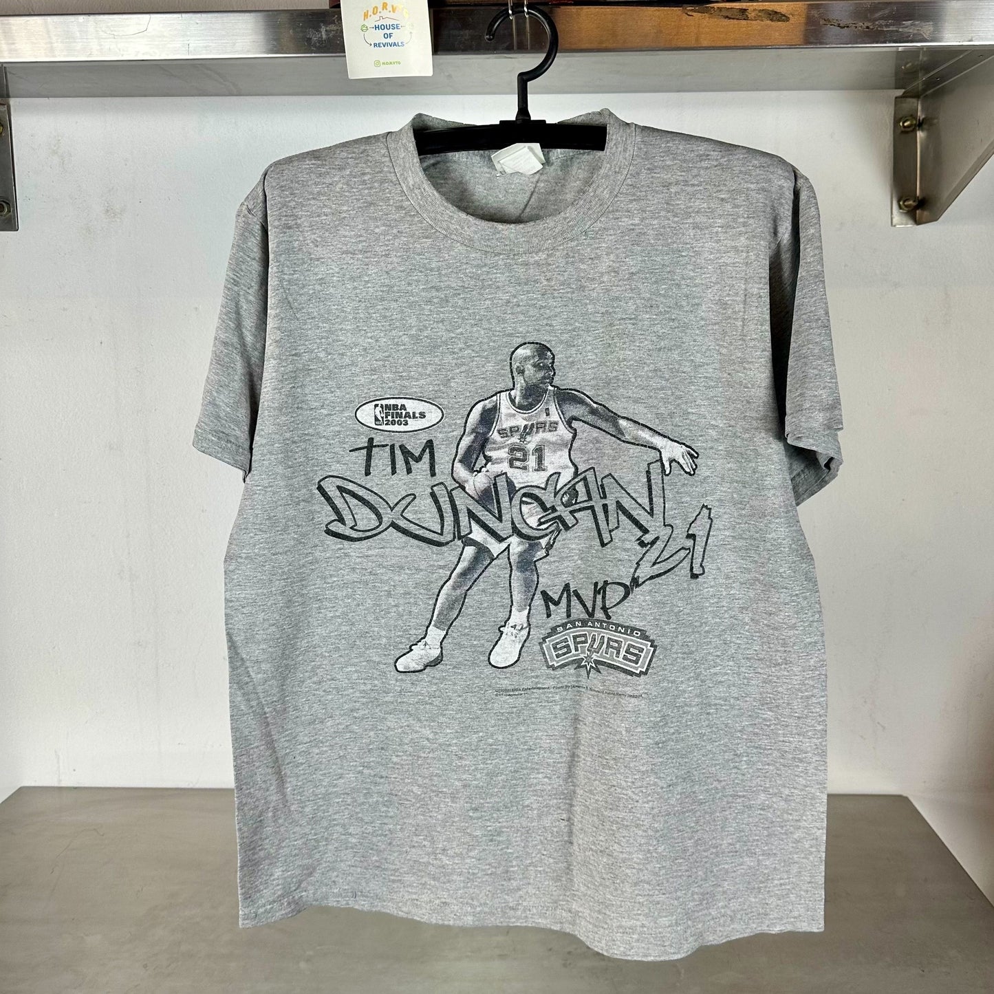 Vintage 2003 Tim Duncan San Antonio Spurs Finals MVP NBA Large T-shirt