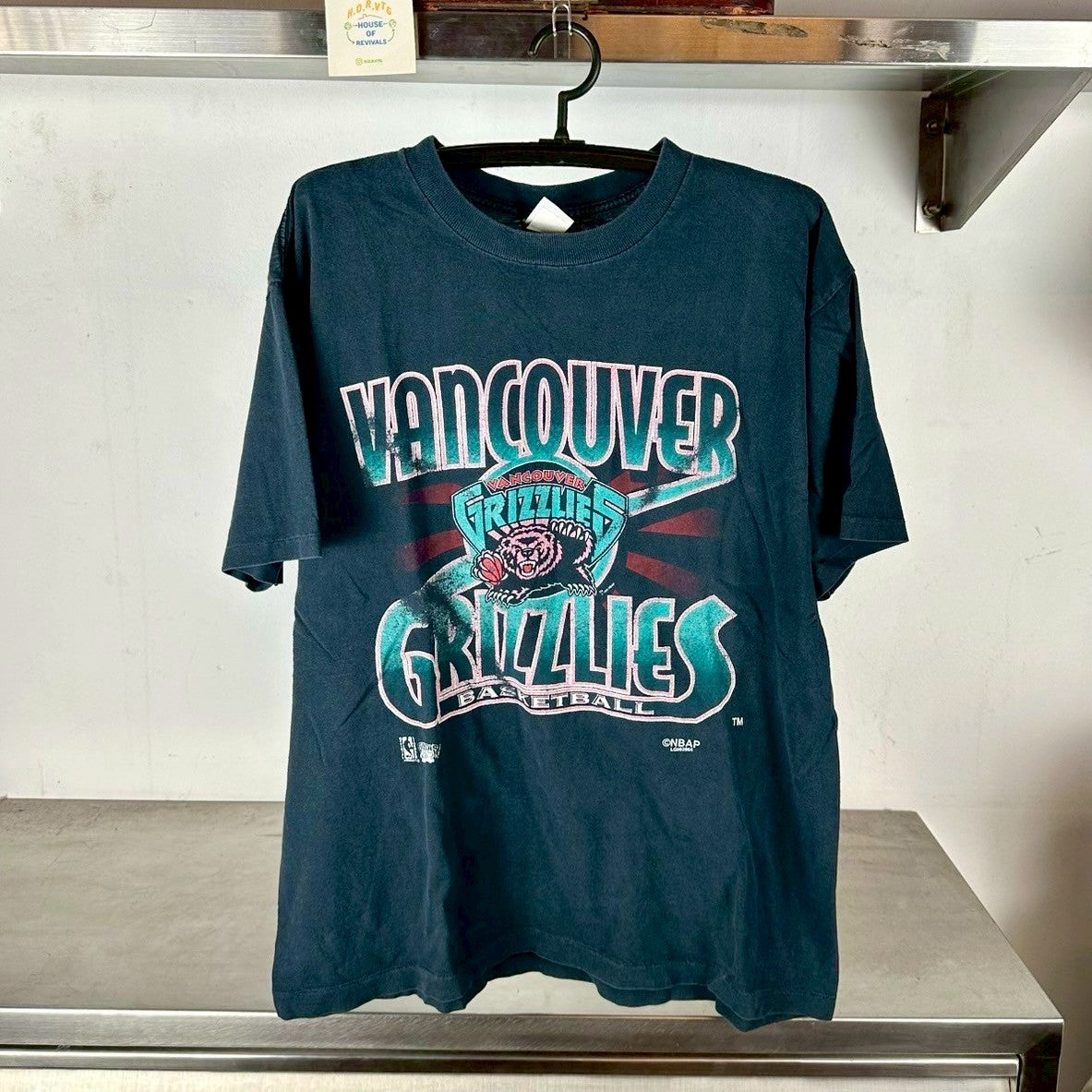 Vintage 1994 Vancouver Grizzlies Basketball NBA XL T-shirt