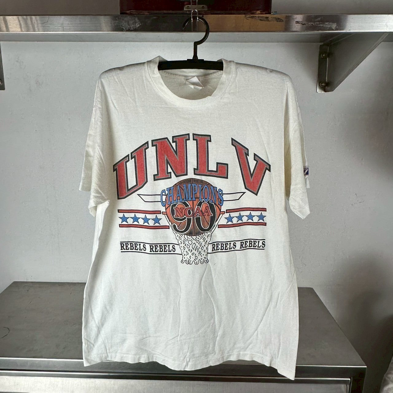 Vintage 1990 UNLV Rebels Basketball NCAA Champions T-shirt