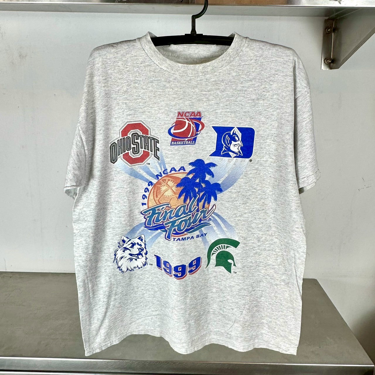 Vintage 1999 NCAA Basketball Final Four T-shirt