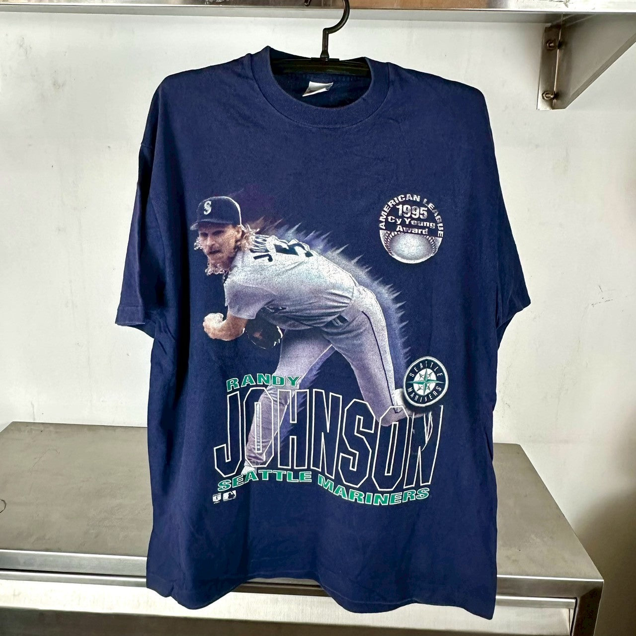 Vintage 1995 Randy Johnson Seattle Mariners MLB T-shirt