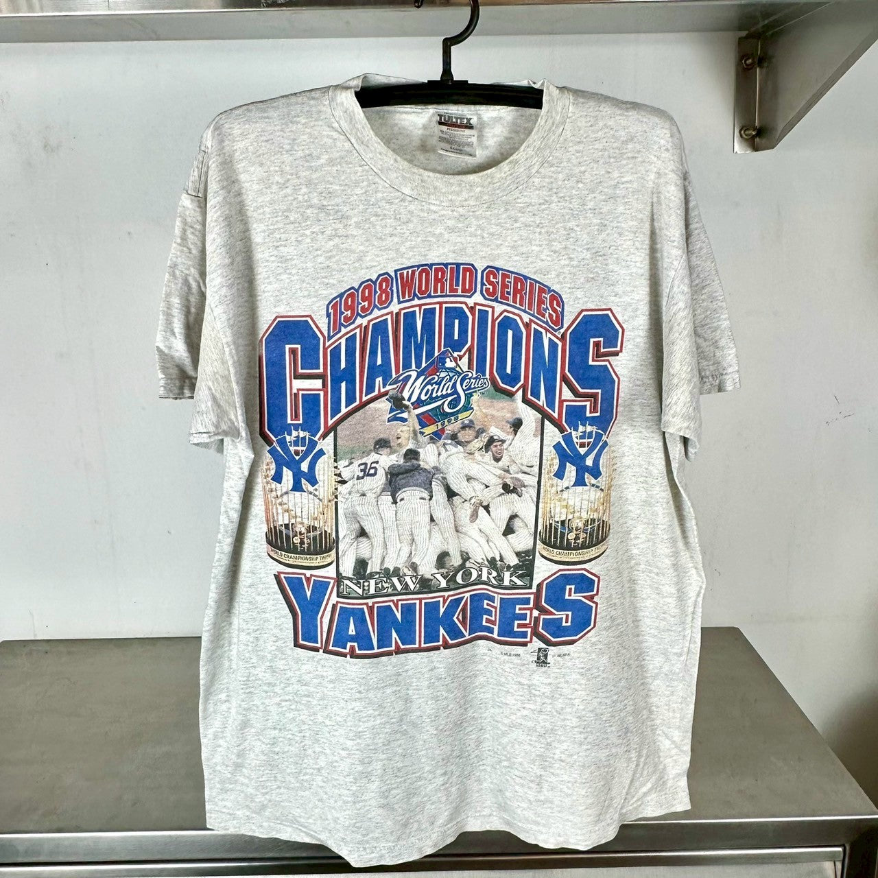 Vintage 1998 New York Yankees World Champions MLB T-shirt