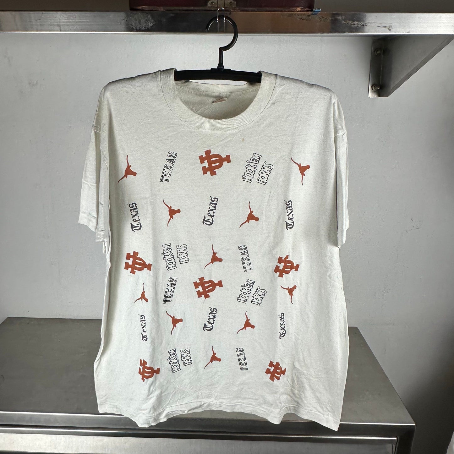 Vintage 90s Texas Longhorns Hook Em Horns NCAA T-Shirt