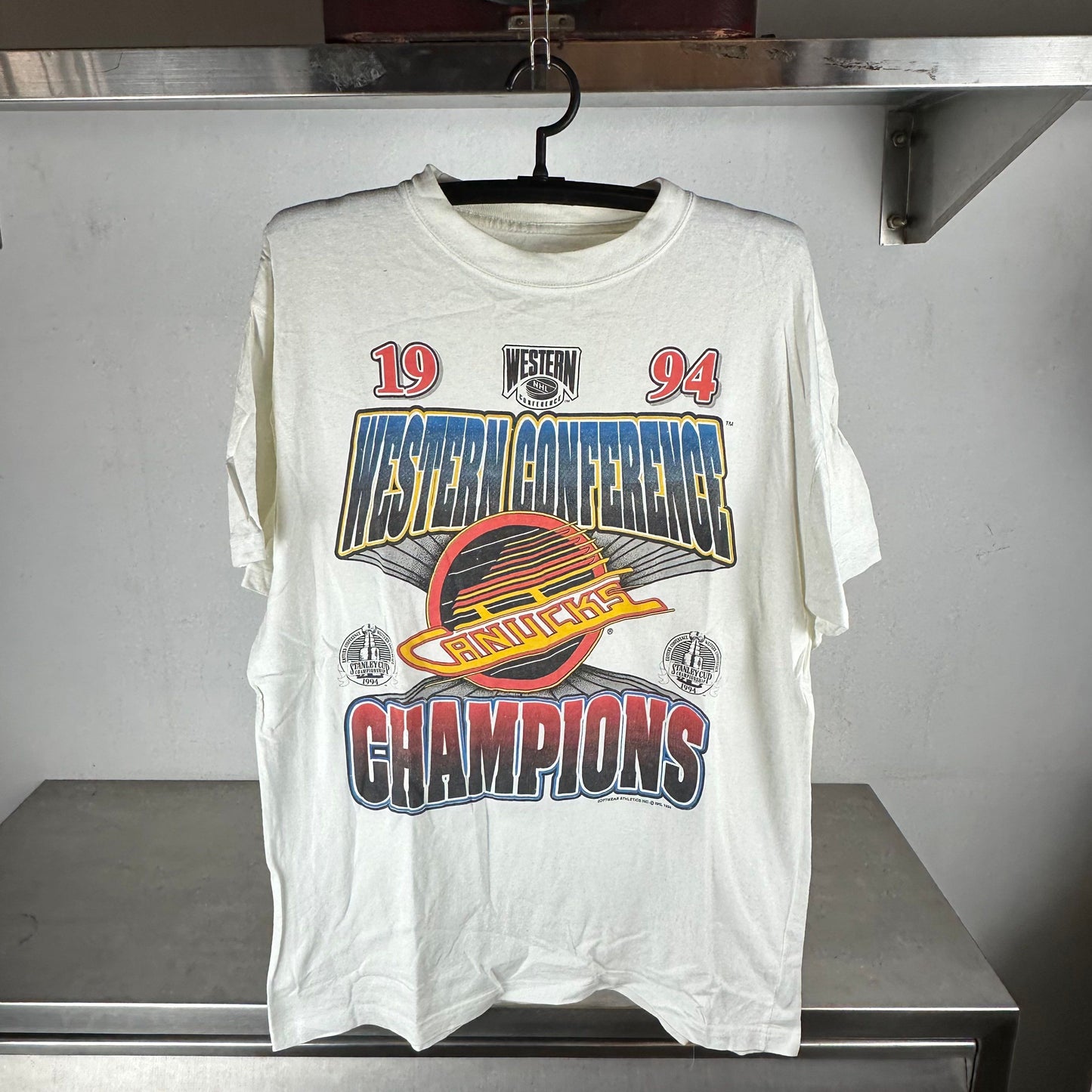 Vintage 1994 Vancouver canucks Conference Champions NHL T-shirt