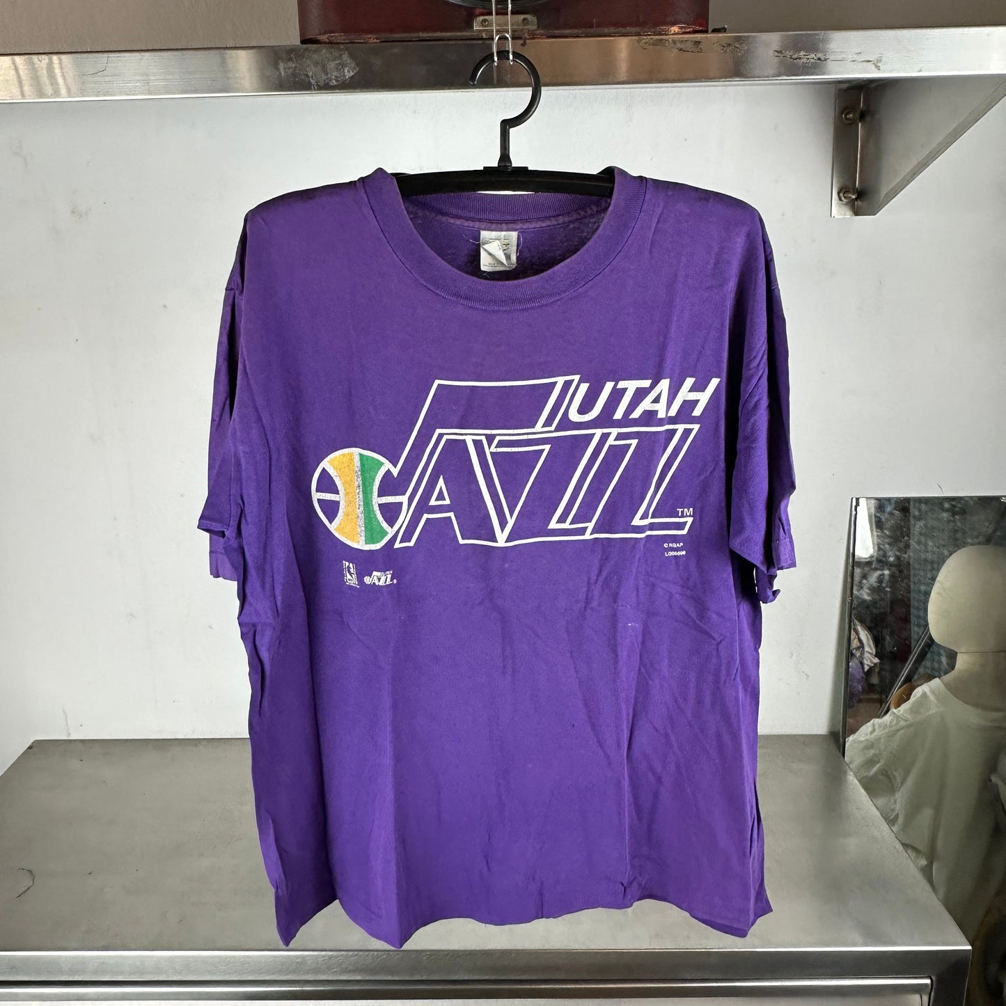 Vintage 90s Utah Jazz Basketball NBA T-shirt
