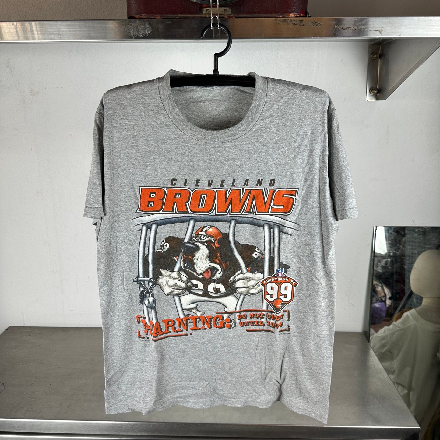 Vintage Cleveland Browns Countdown to 1999 NFL T-shirt