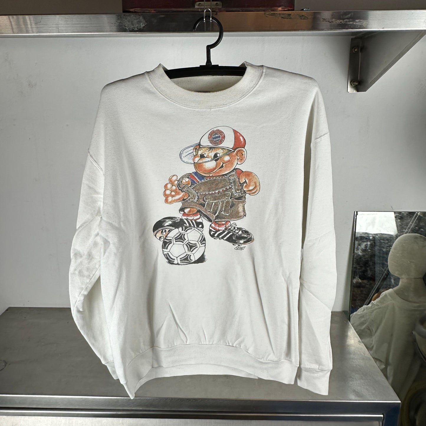 Vintage 90s FC Bayern Munich Soccer Graphic Sweatshirt T-Shirt