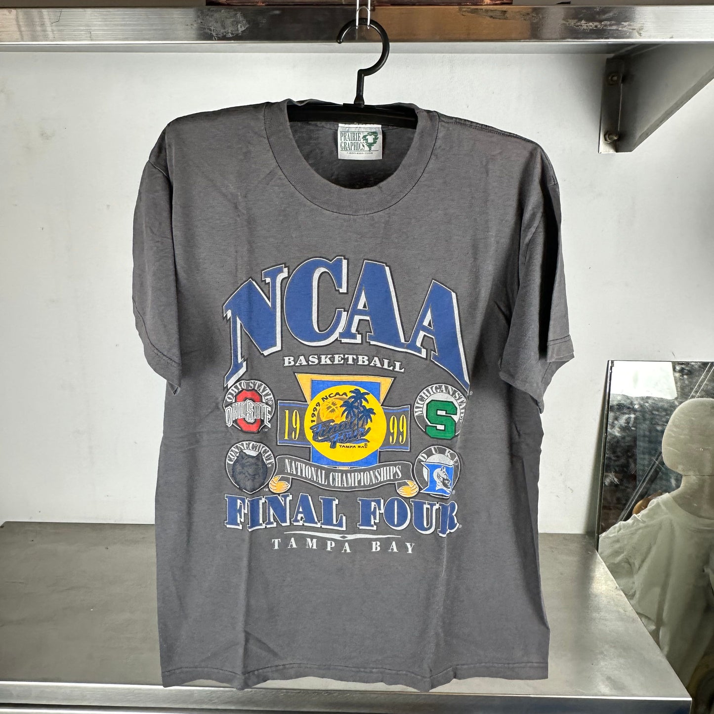 Vintage 1999 NCAA College Basketball Final Four Large T-Shirt