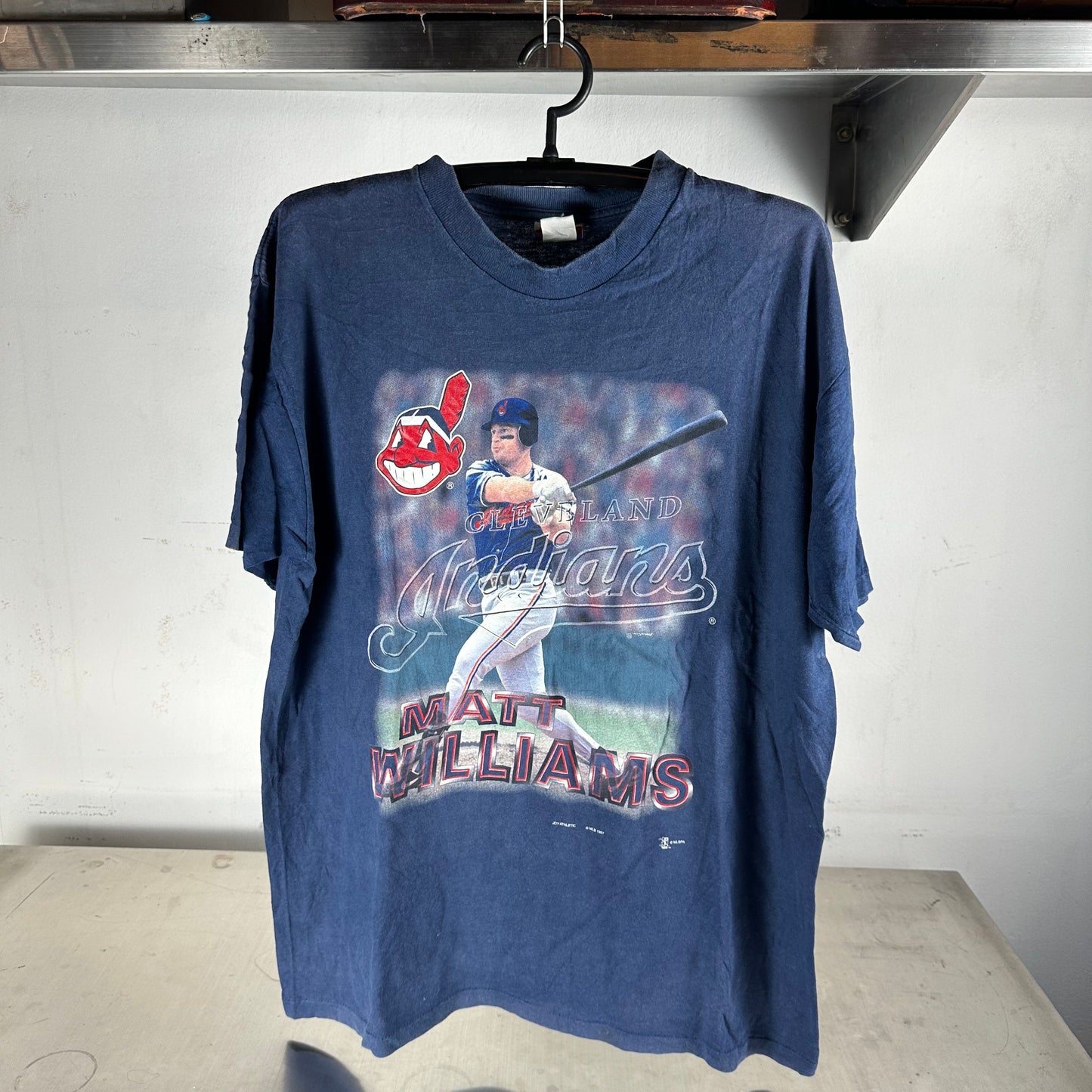 Vintage 1997 Matt Williams Cleveland Indians MLB Graphic T-shirt