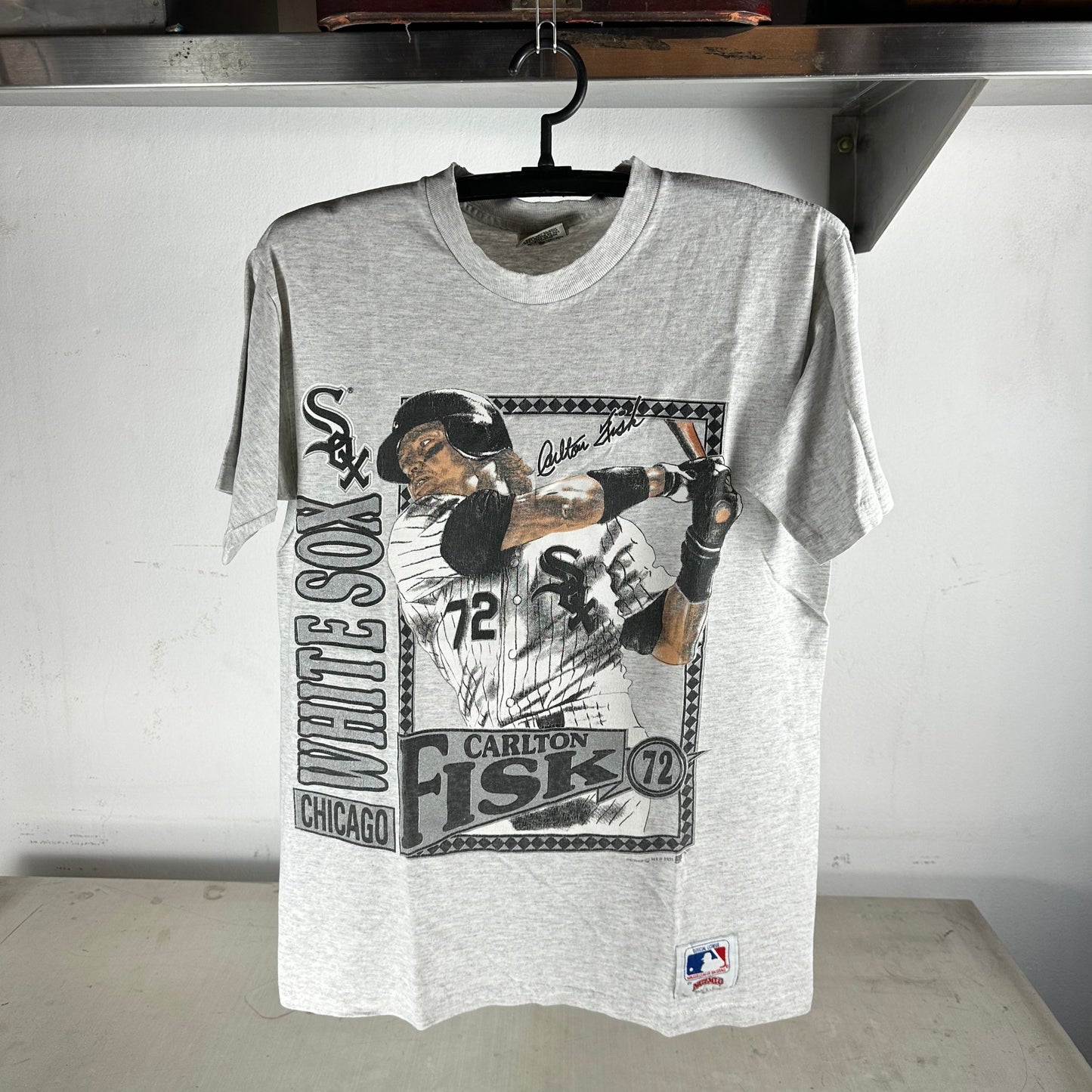 Vintage 1991 Carlton Fisk Chicago White Sox MLB Nutmeg T-shirt