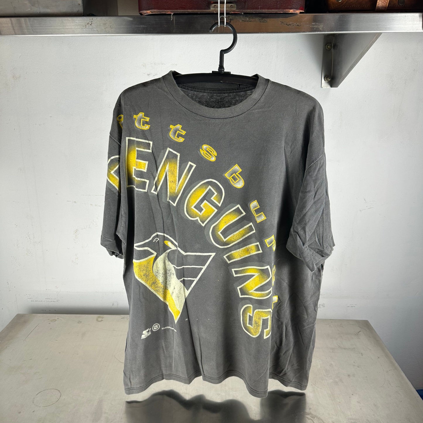 Vintage 1993 Pittsburgh Penguins NHL Graphic 2XL T-Shirt