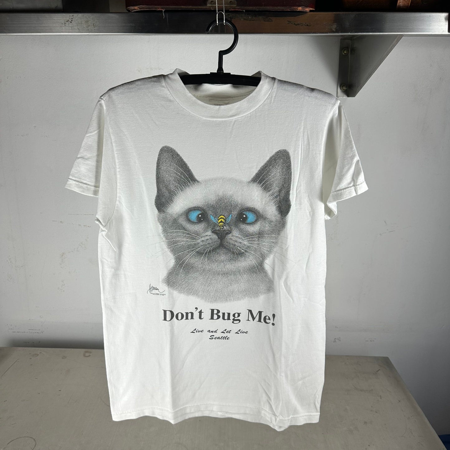 Vintage 1997 Don't Bug Me! Cat Graphic T-Shirt