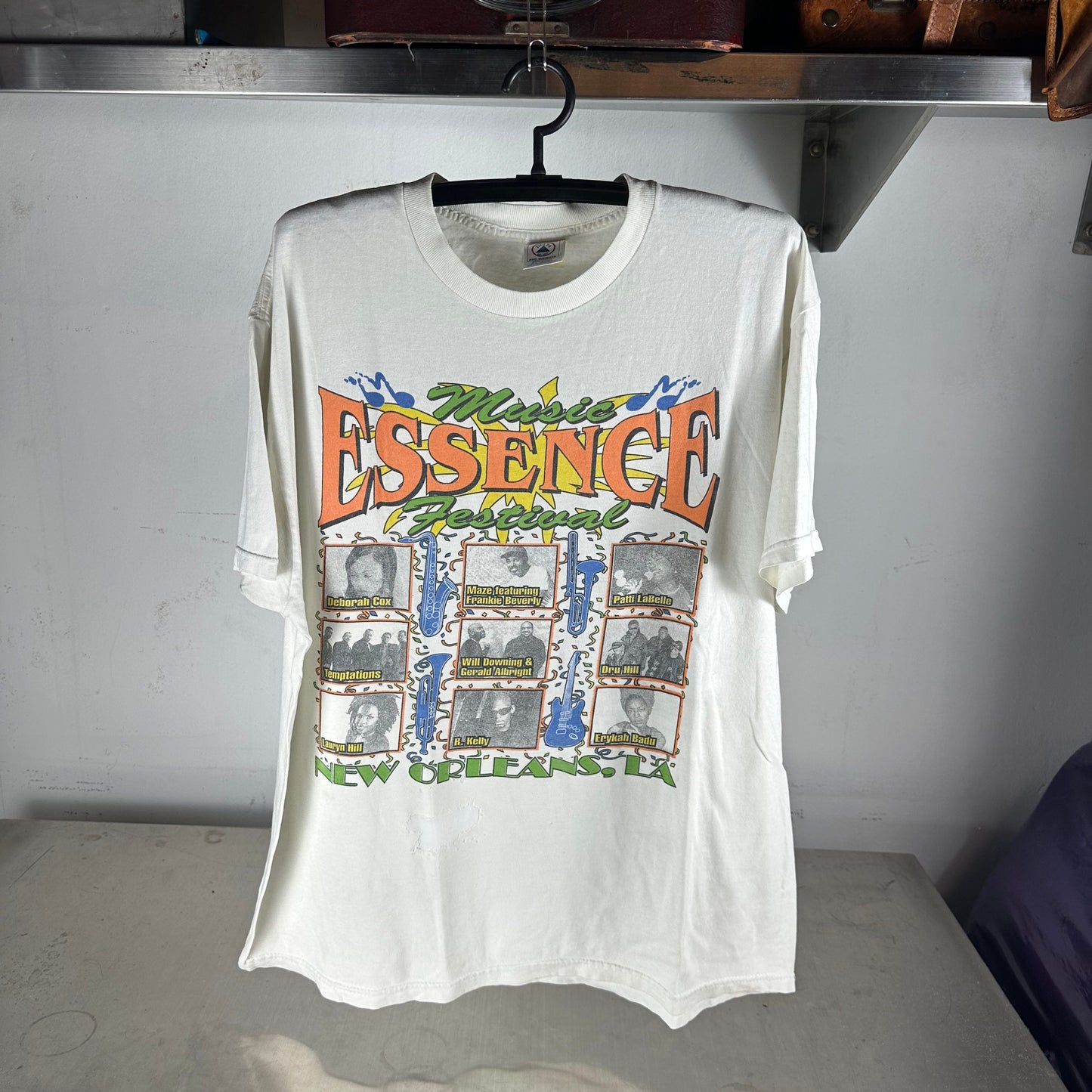 Vintage 1999 Lauryn Hill Erykah Badu Essence Music Festival Lineup T-shirt