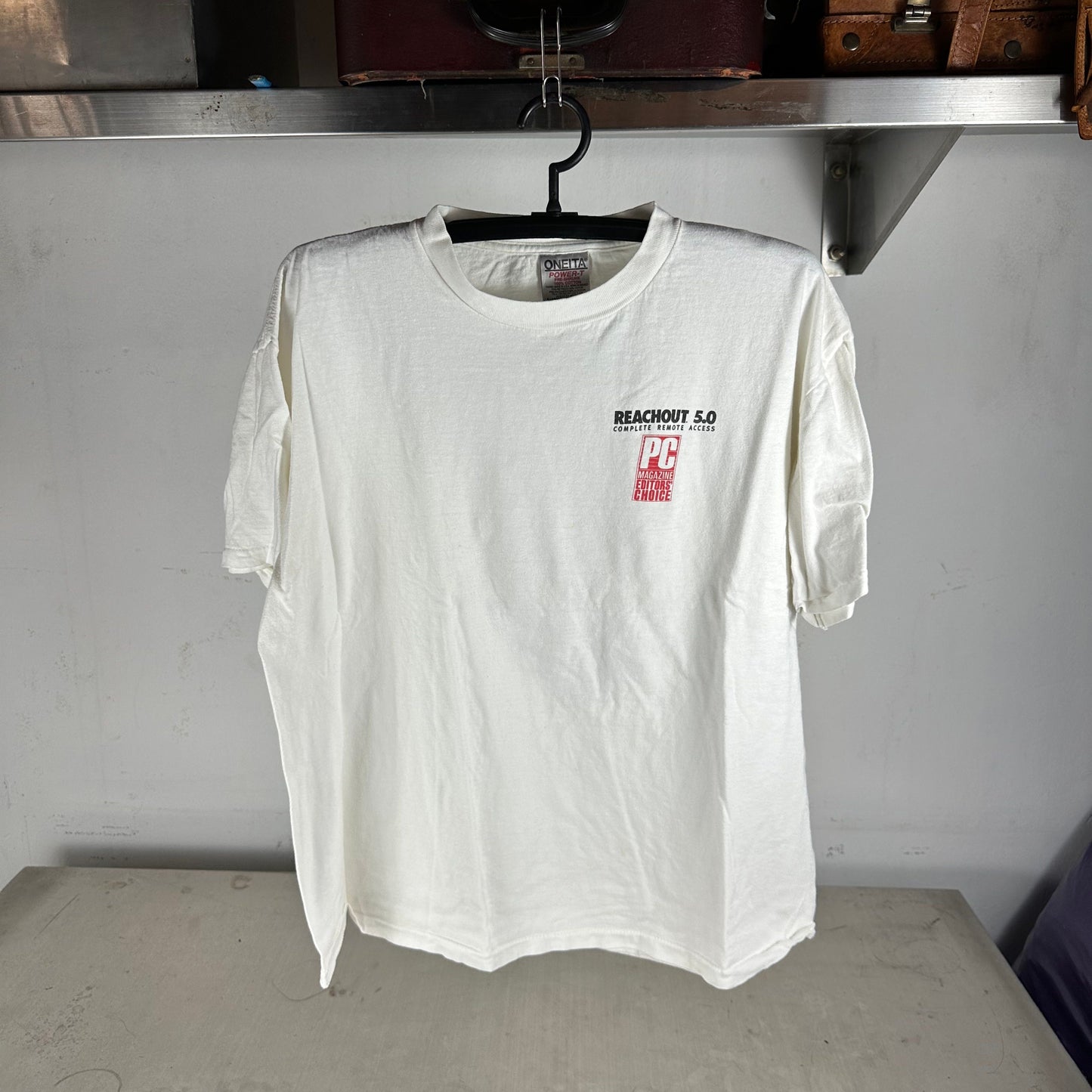 Vintage 90s PC Magazine Reachout 5.0 Computer Artwork T-shirt