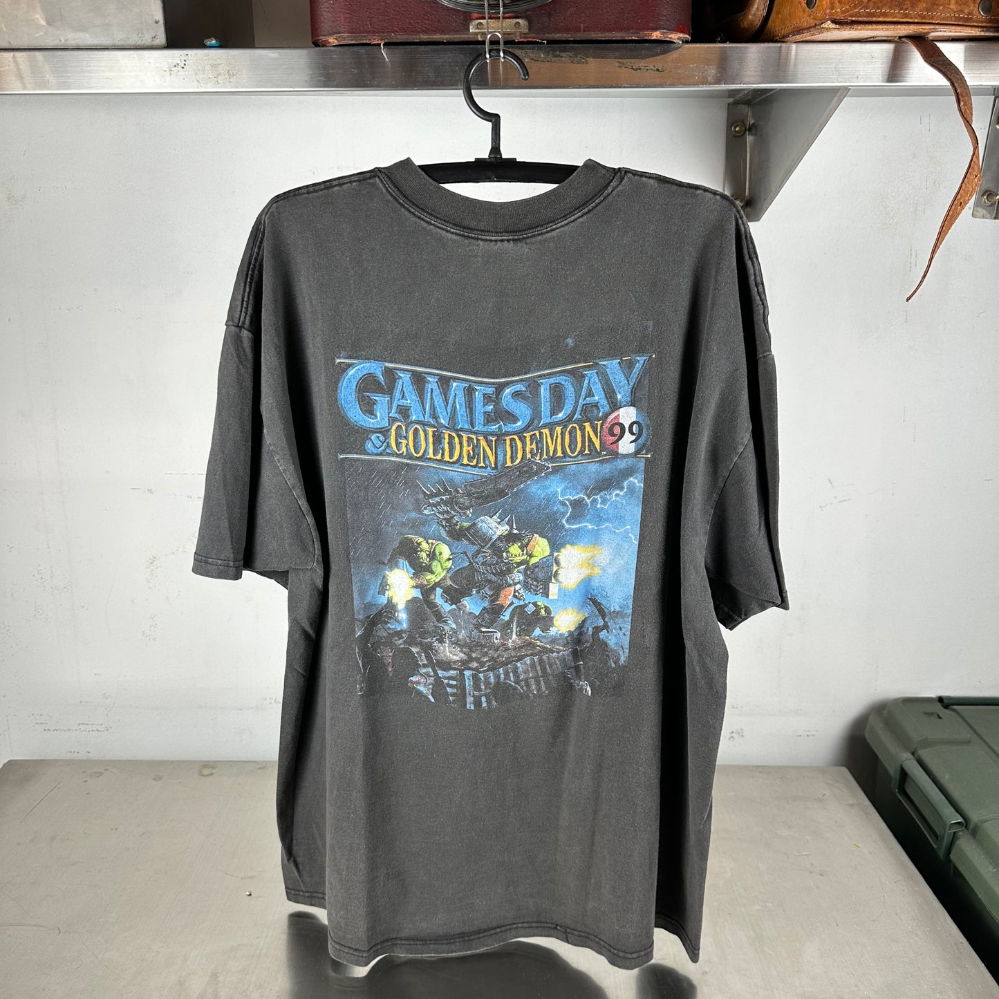 Vintage 1999 Golden Demon Games Day Graphic T-shirt