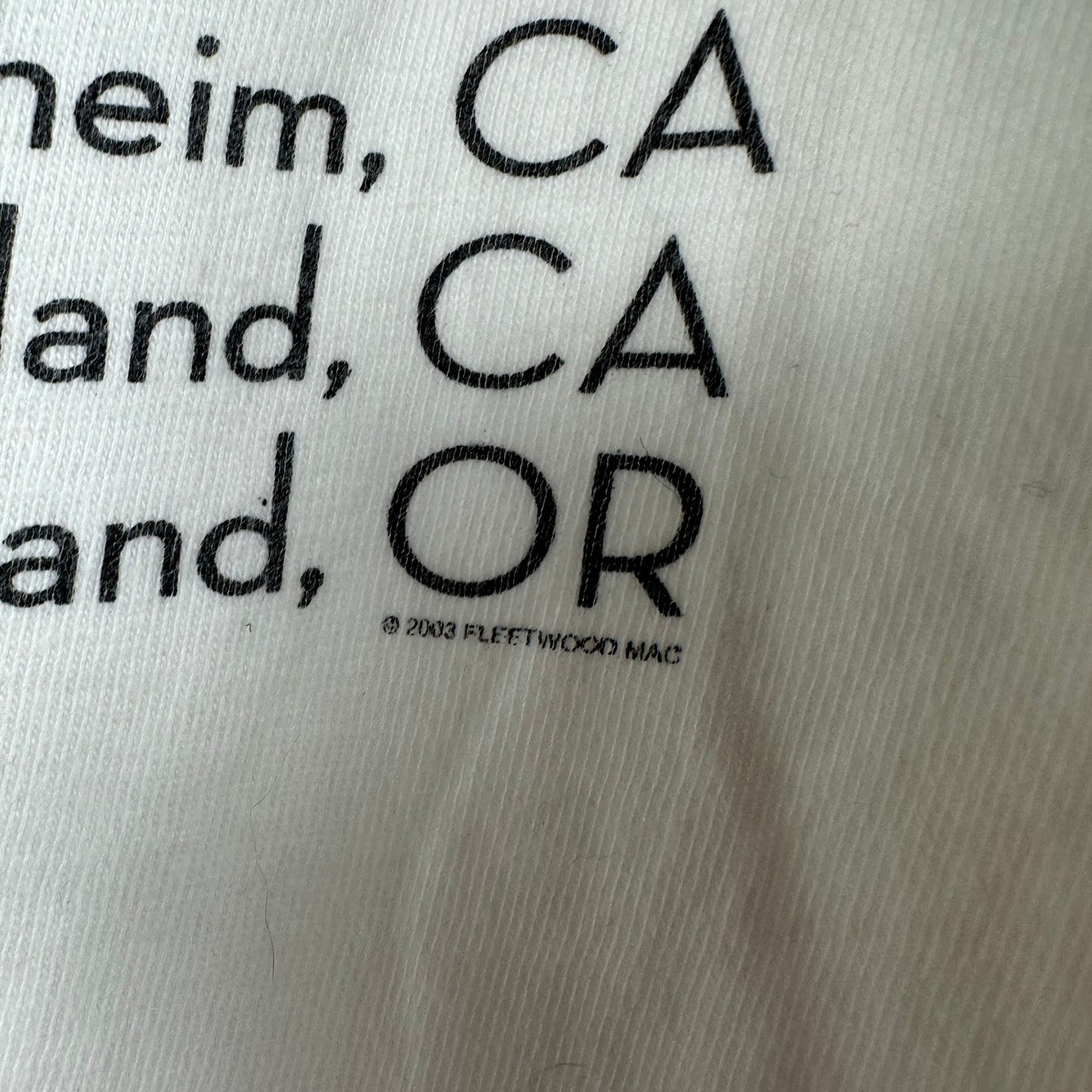 Vintage 2003 Fleetwood Mac What's The World Coming To? Band Tour T-shirt