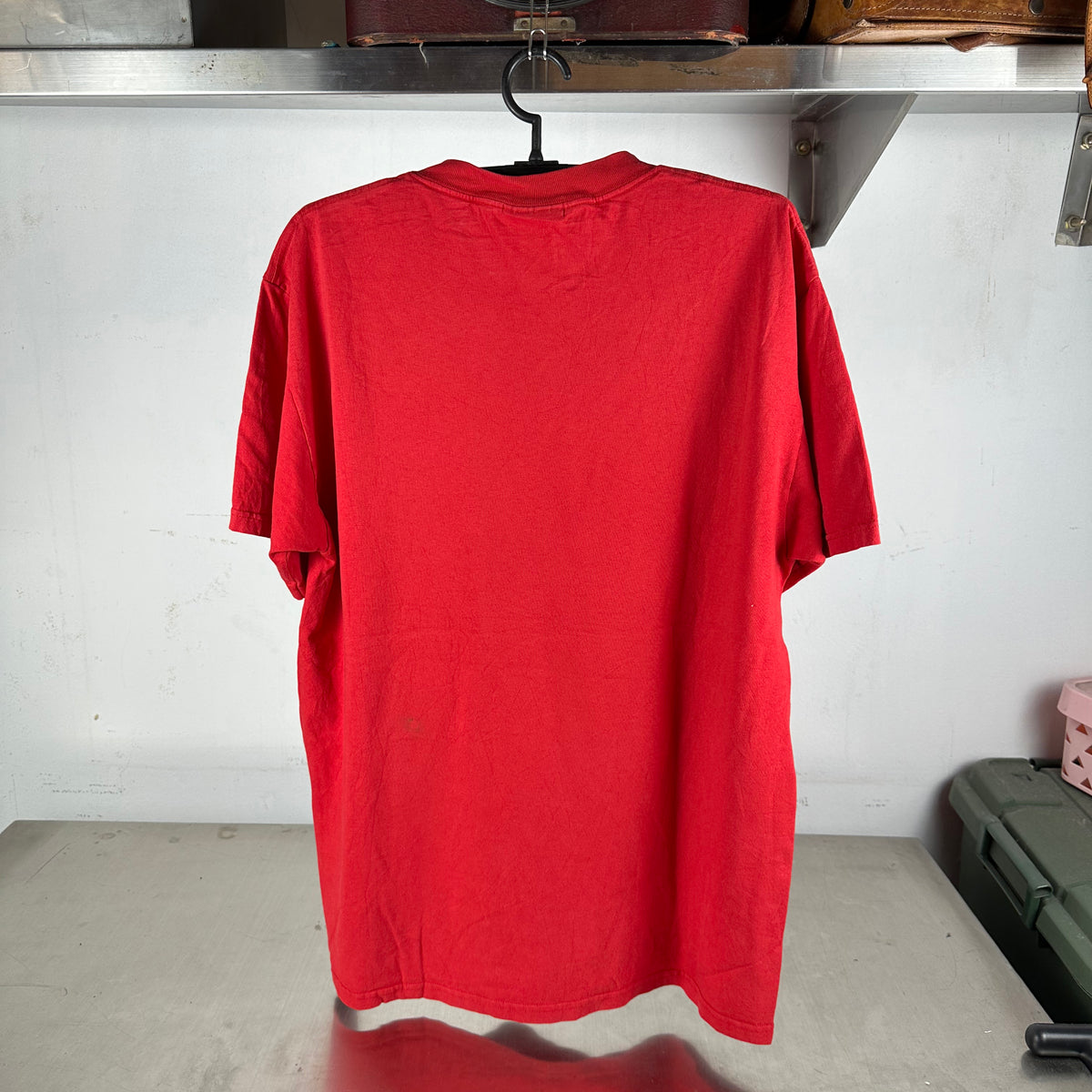 Vintage 1997 Tampa Bay Buccaneers Football NFL Graphic T-Shirt