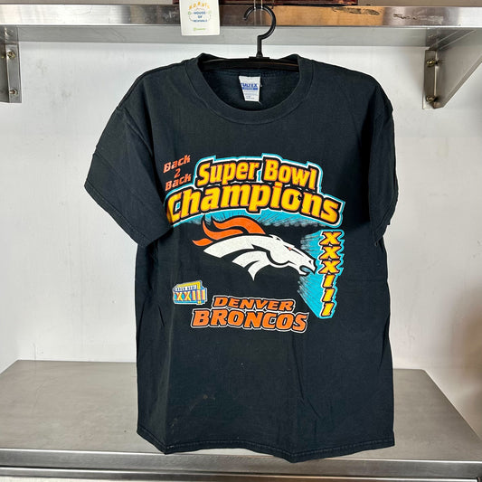 Vintage 1999 Denver Broncos Back to Back Super Bowl Champions NFL XL T-shirt