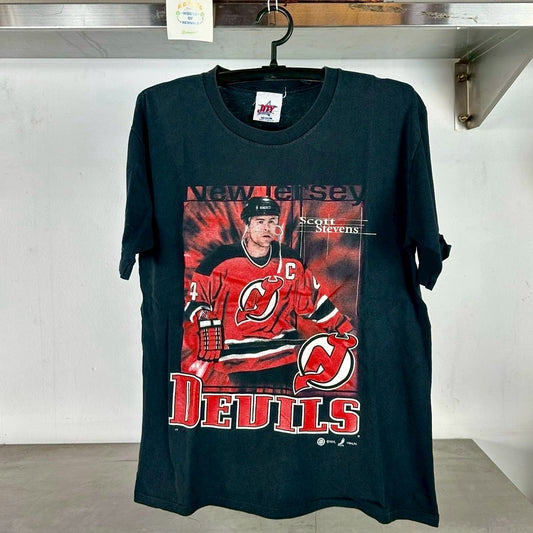 Vintage 90s Scott Stevens New Jersey Devils NHL Medium single stitch T-shirt