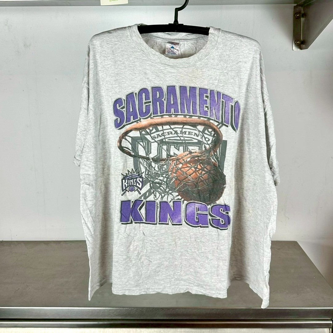 Vintage 90s Sacramento Kings Basketball NBA T-shirt