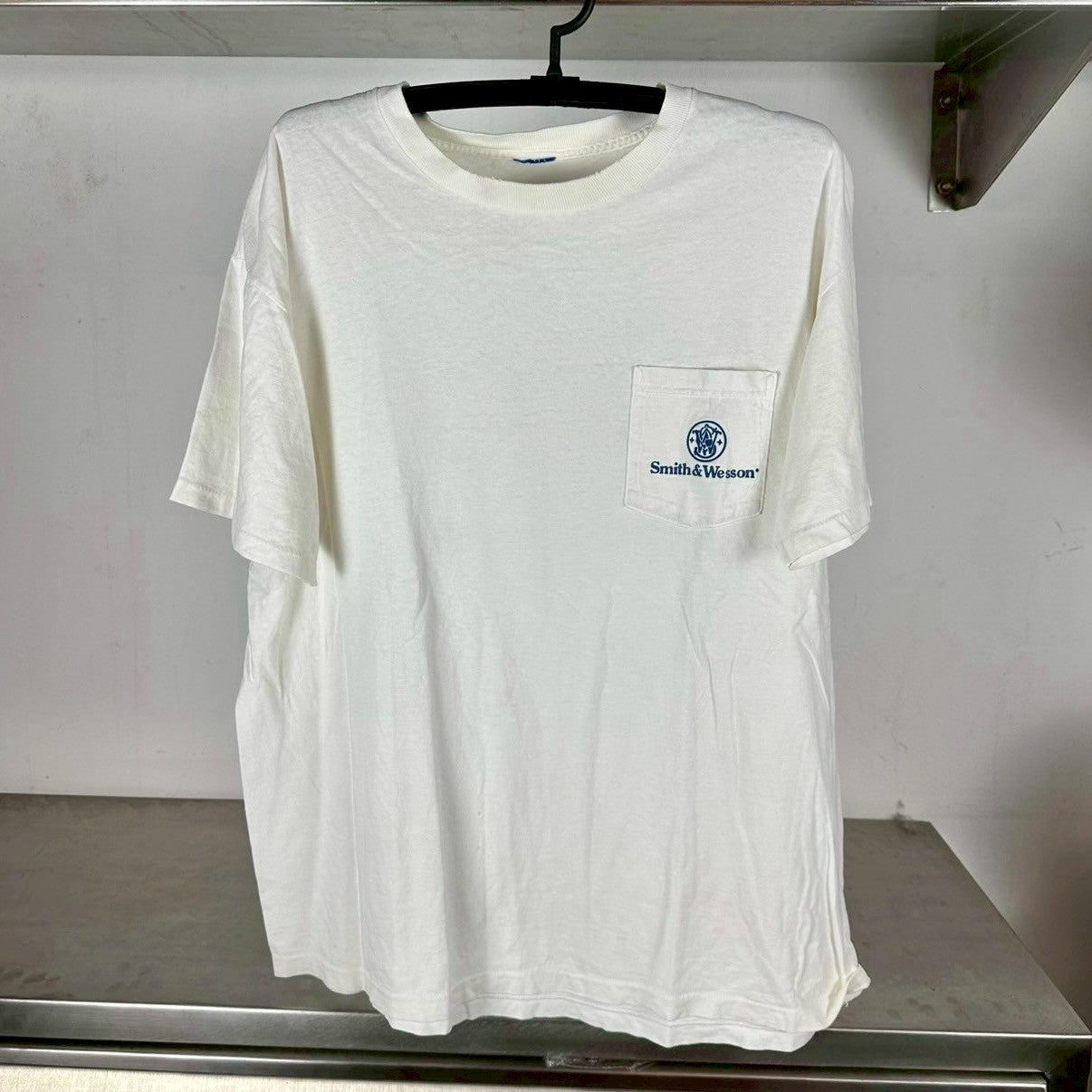 Vintage 90s Smith & Wesson An American Tradition Firearm Promo T-shirt