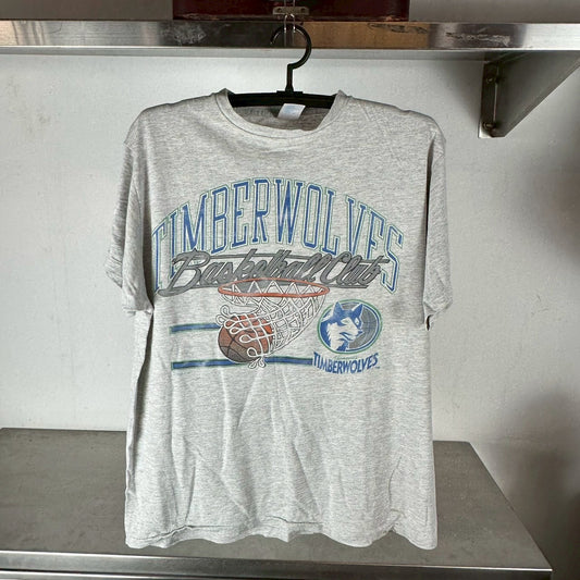 Vintage 90s Minnesota Timberwolves Basketball NBA T-shirt