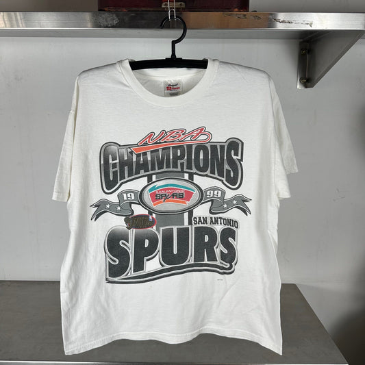 Vintage 1999 San Antonio Spurs Champions NBA T-shirt
