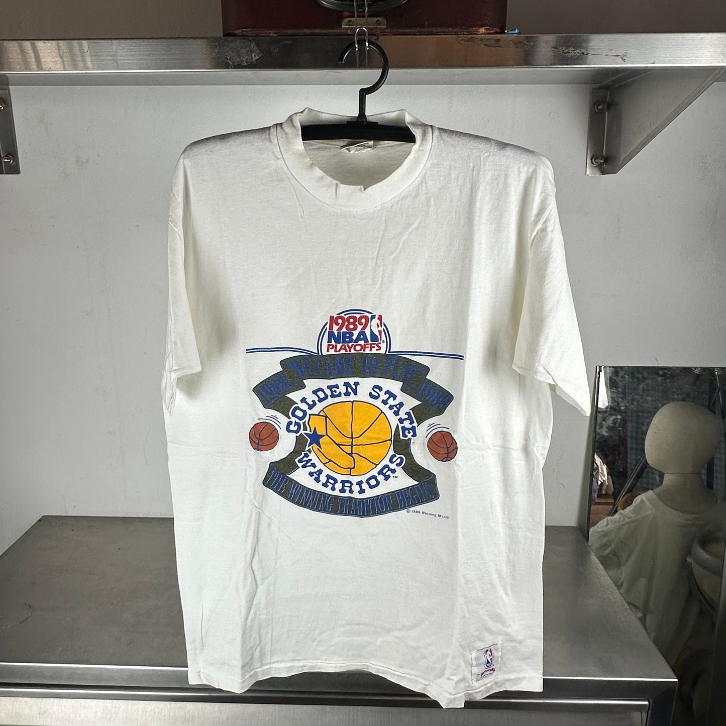 Vintage 1989 Golden State Warriors NBA Playoffs Nutmeg T-shirt