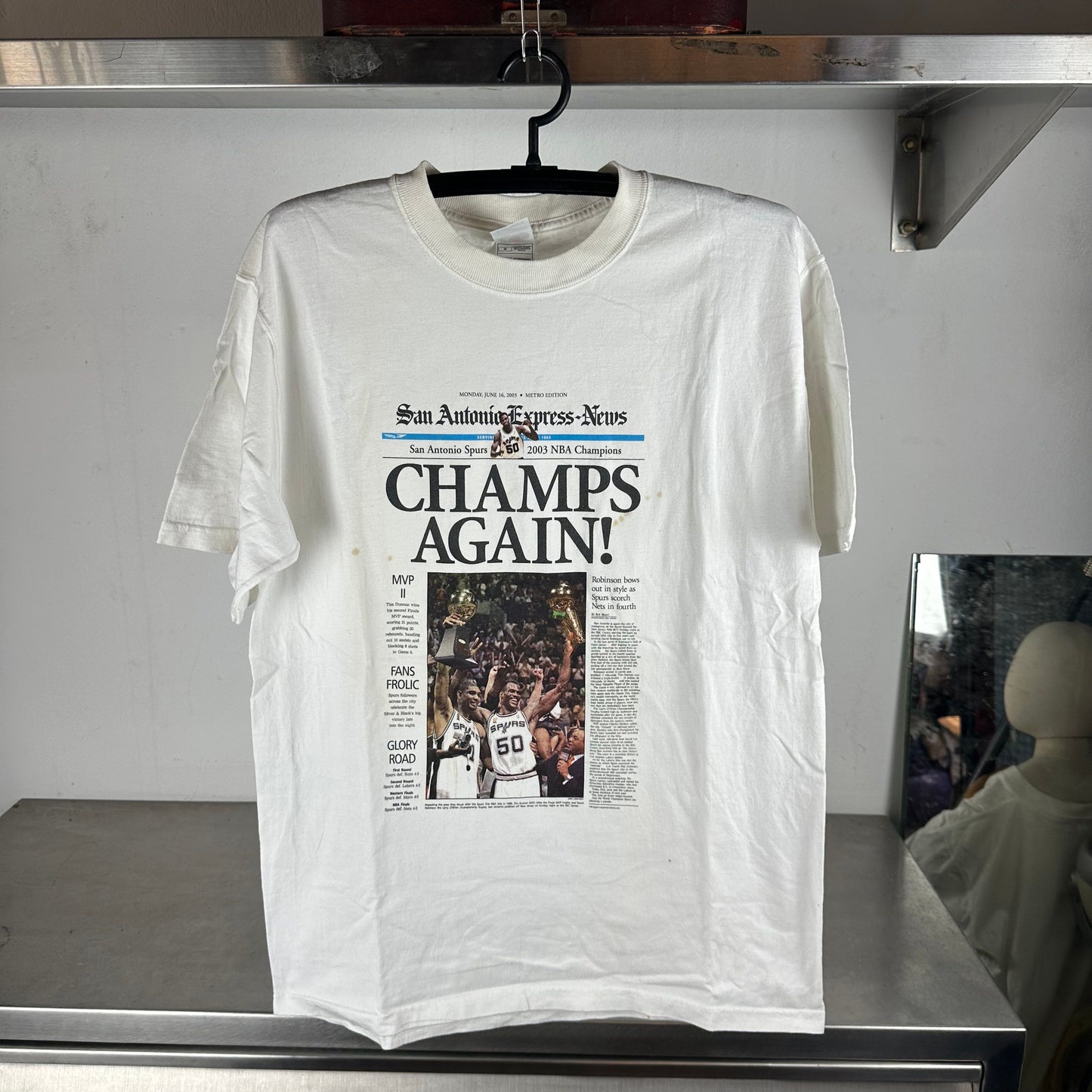 Vintage 2003 San Antonio Spurs Champs Again! NBA Newspaper T-shirt