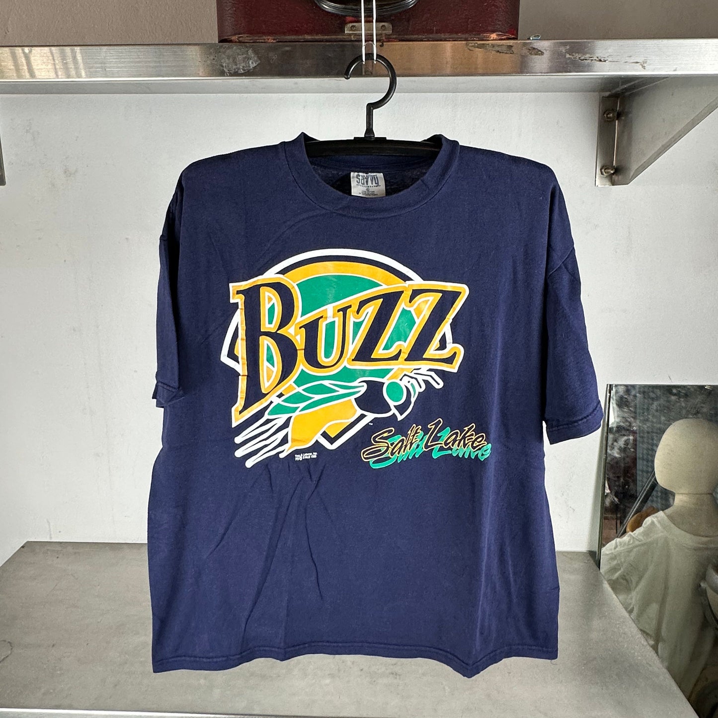 Vintage 1995 Salt Lake Buzz Baseball MLB Graphic T-shirt