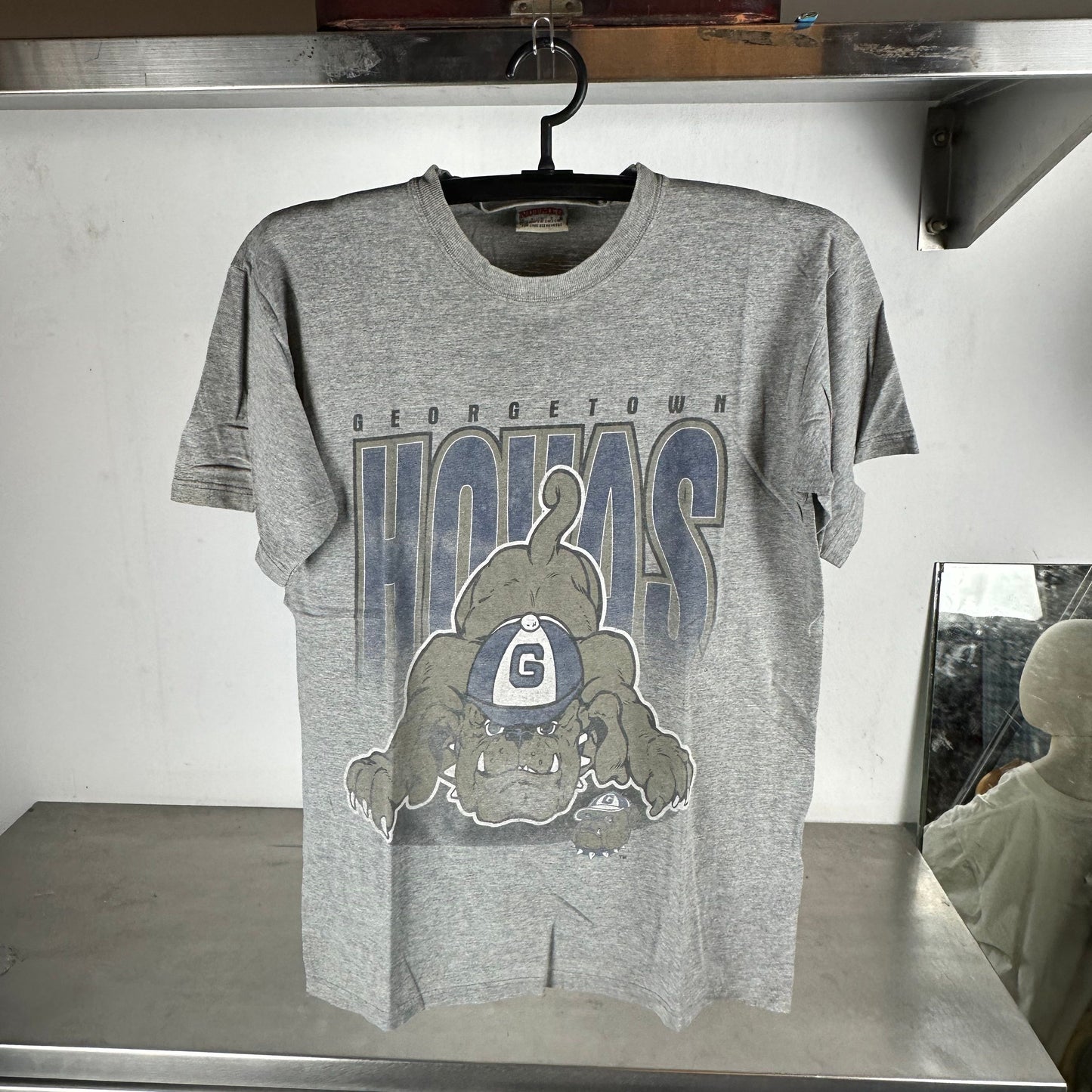 Vintage 90s Georgetown Hoyas Bulldog NCAA Nutmeg Graphic T-Shirt
