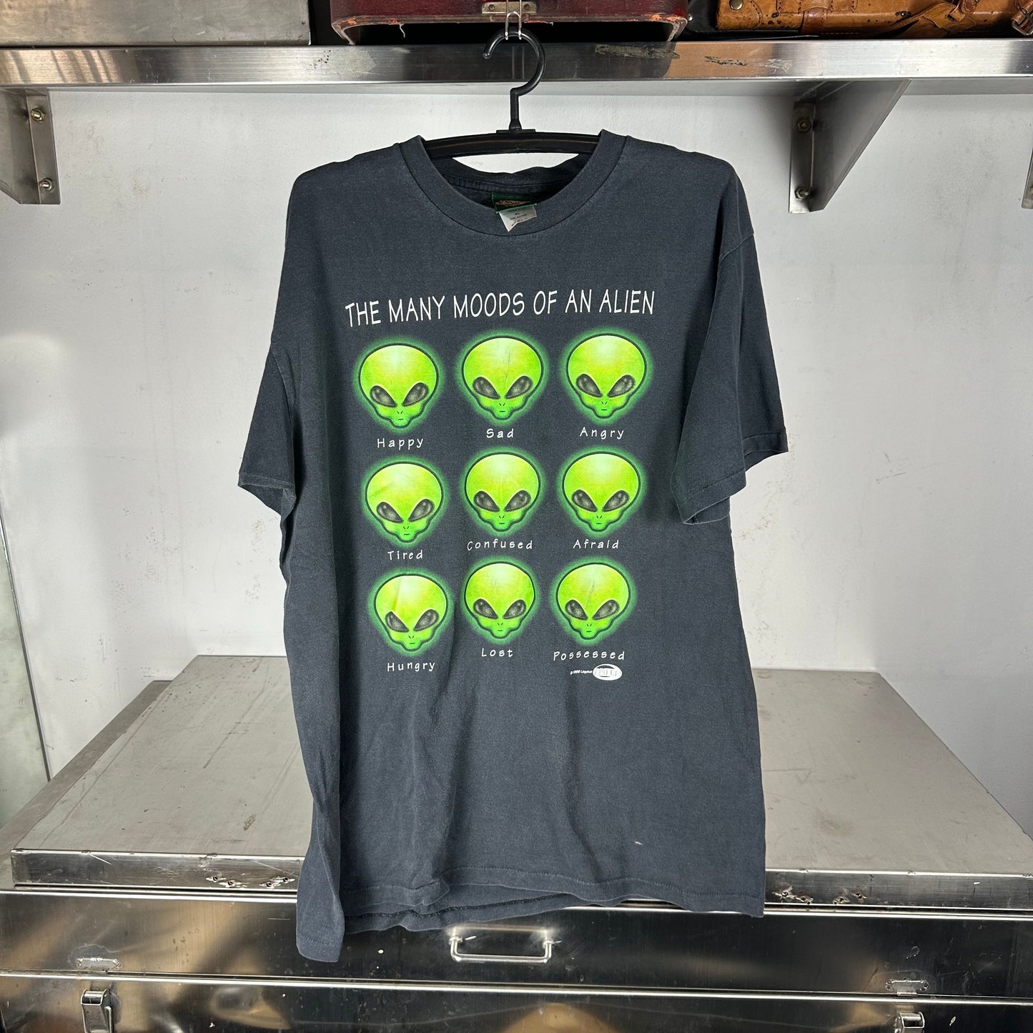 Vintage 1996 The Many Moods of An Alien Graphic XL T-Shirt