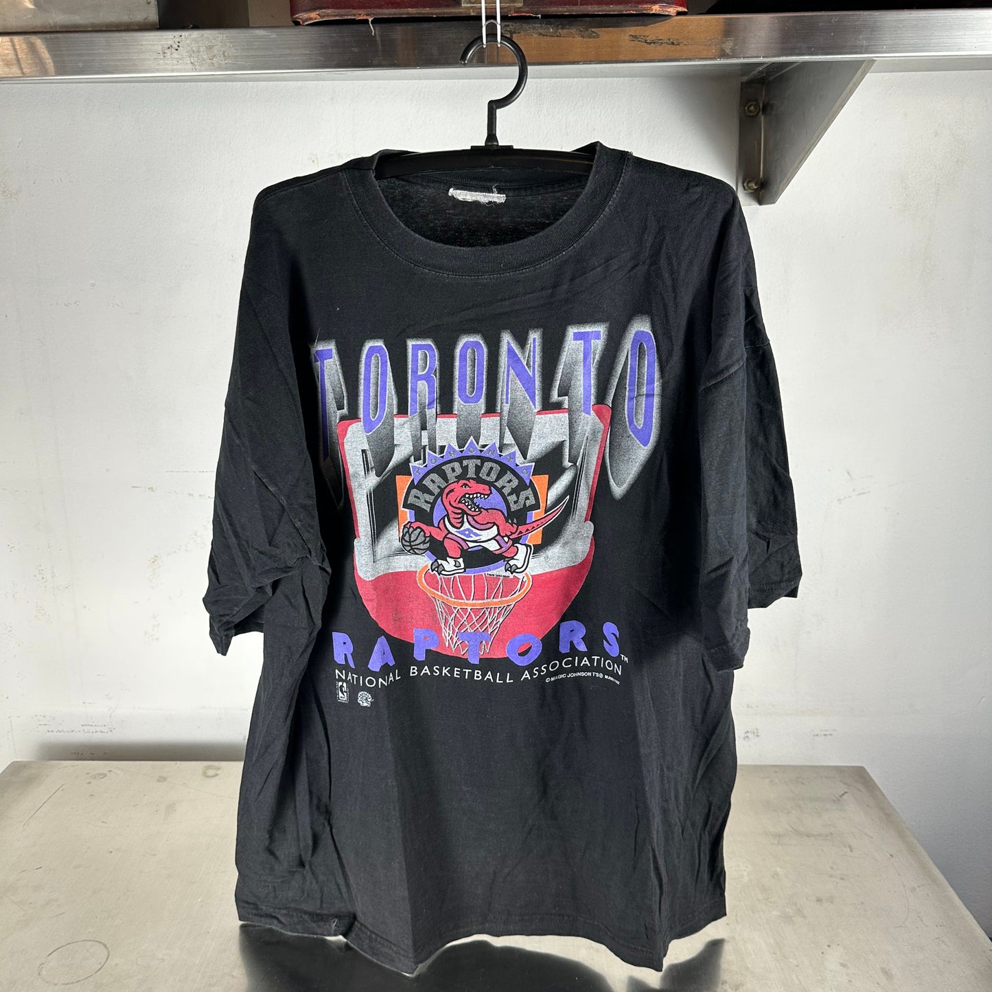 Vintage 1994 Toronto Raptors NBA Basketball Graphic T-shirt