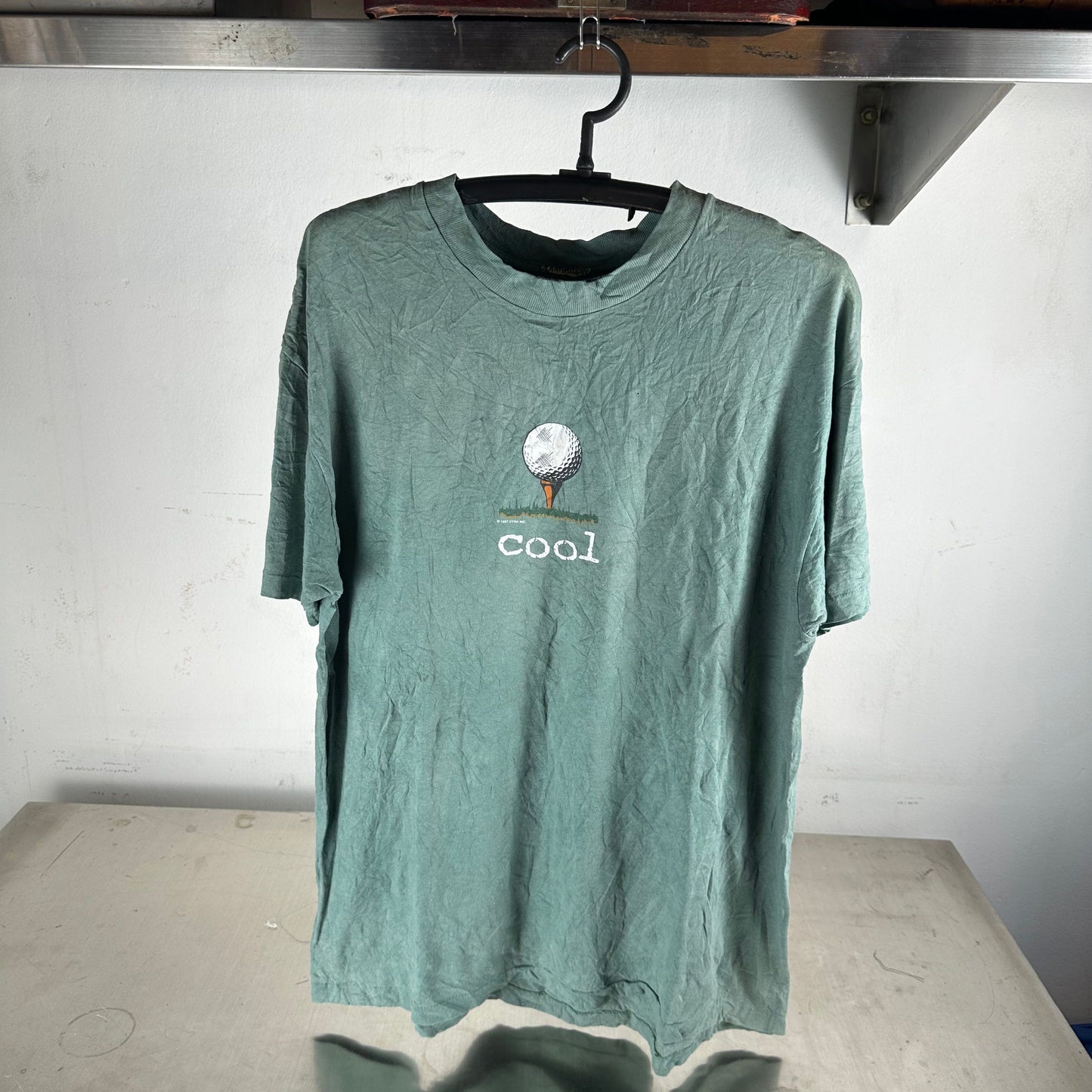 Vintage 1997 Golf Cool Artwork Graphic T-Shirt
