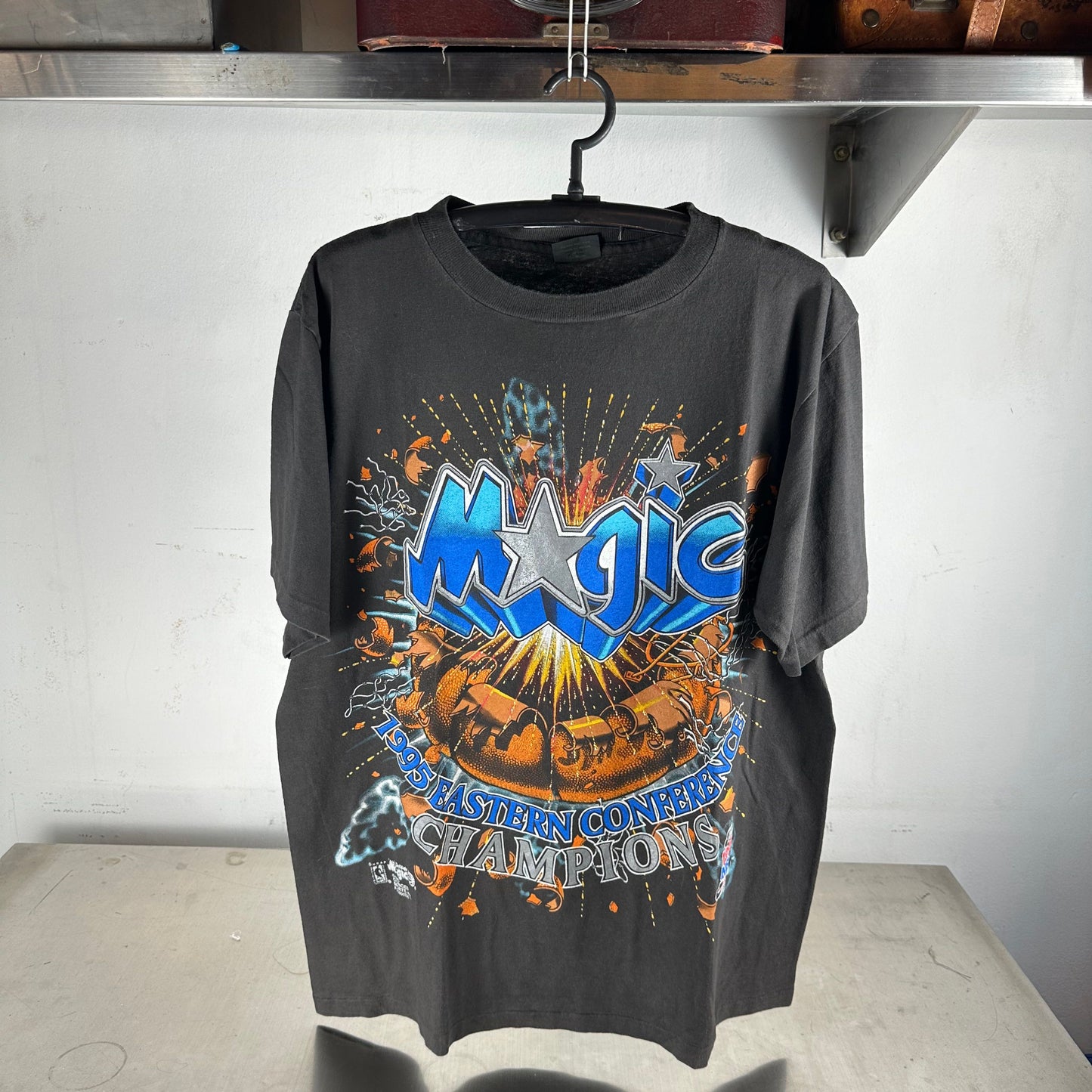 Vintage 1995 Orlando Magic NBA Conference Champions Explosion Graphic T-Shirt