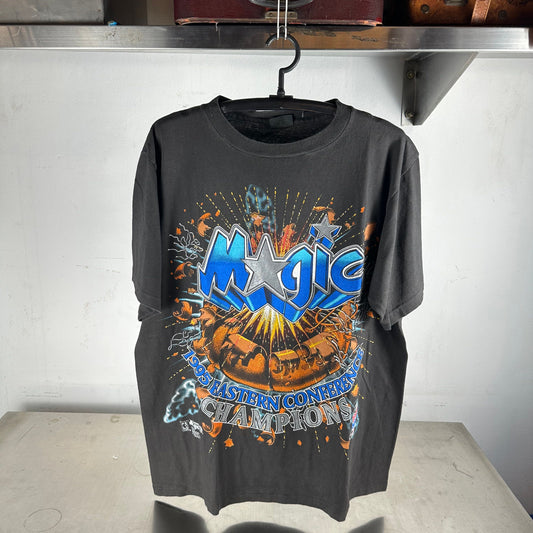 Vintage 1995 Orlando Magic NBA Conference Champions Explosion Graphic T-Shirt