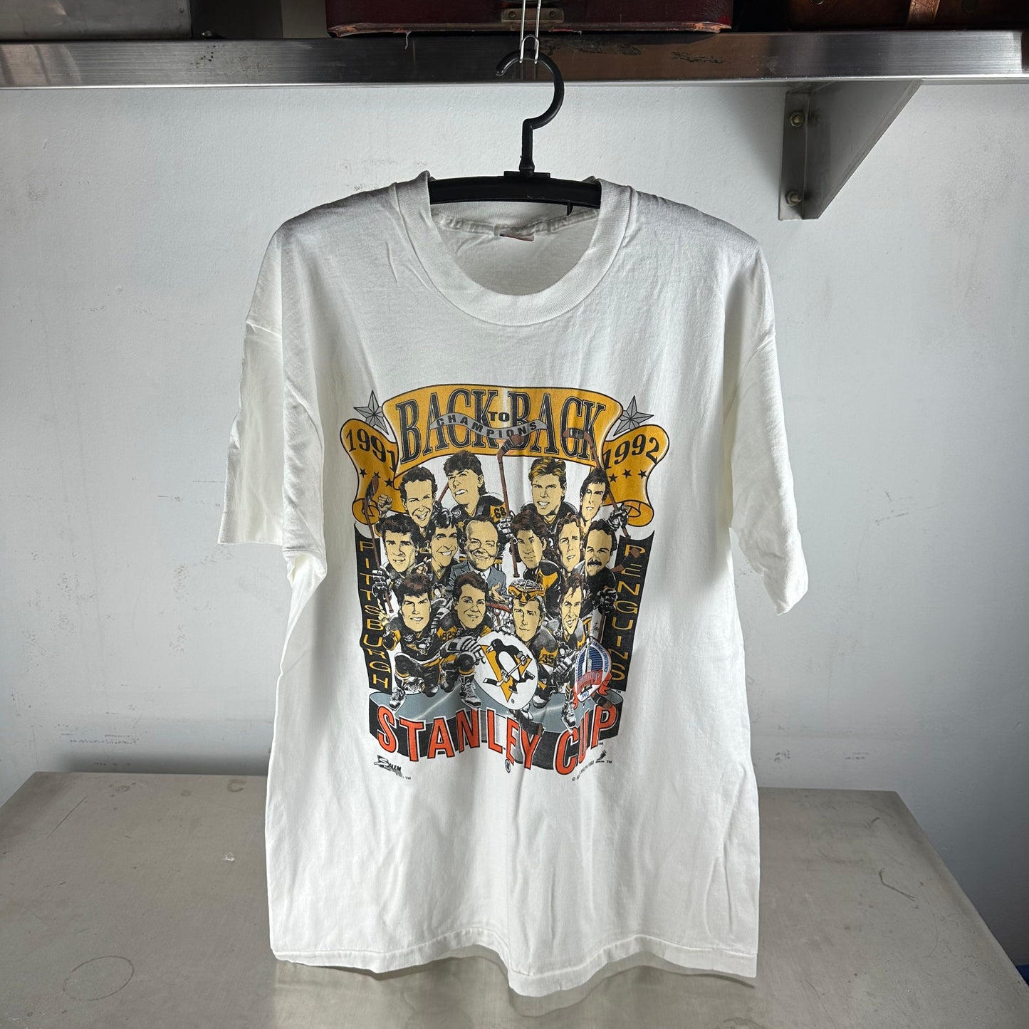 Vintage 1992 Pittsburgh Penguins NHL Stanley Cup Champions Caricature T-Shirt