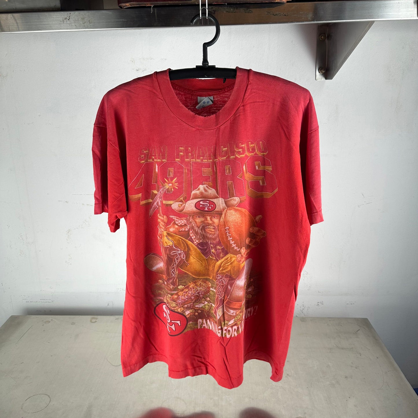 Vintage 90s San Francisco 49ers NFL Panning For Victory! T-Shirt