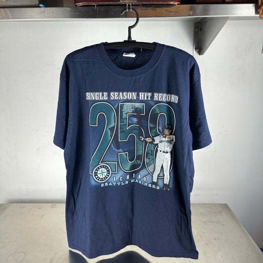 Vintage 2004 Ichiro Suzuki Seattle Mariners MLB Season Hit Record T-Shirt