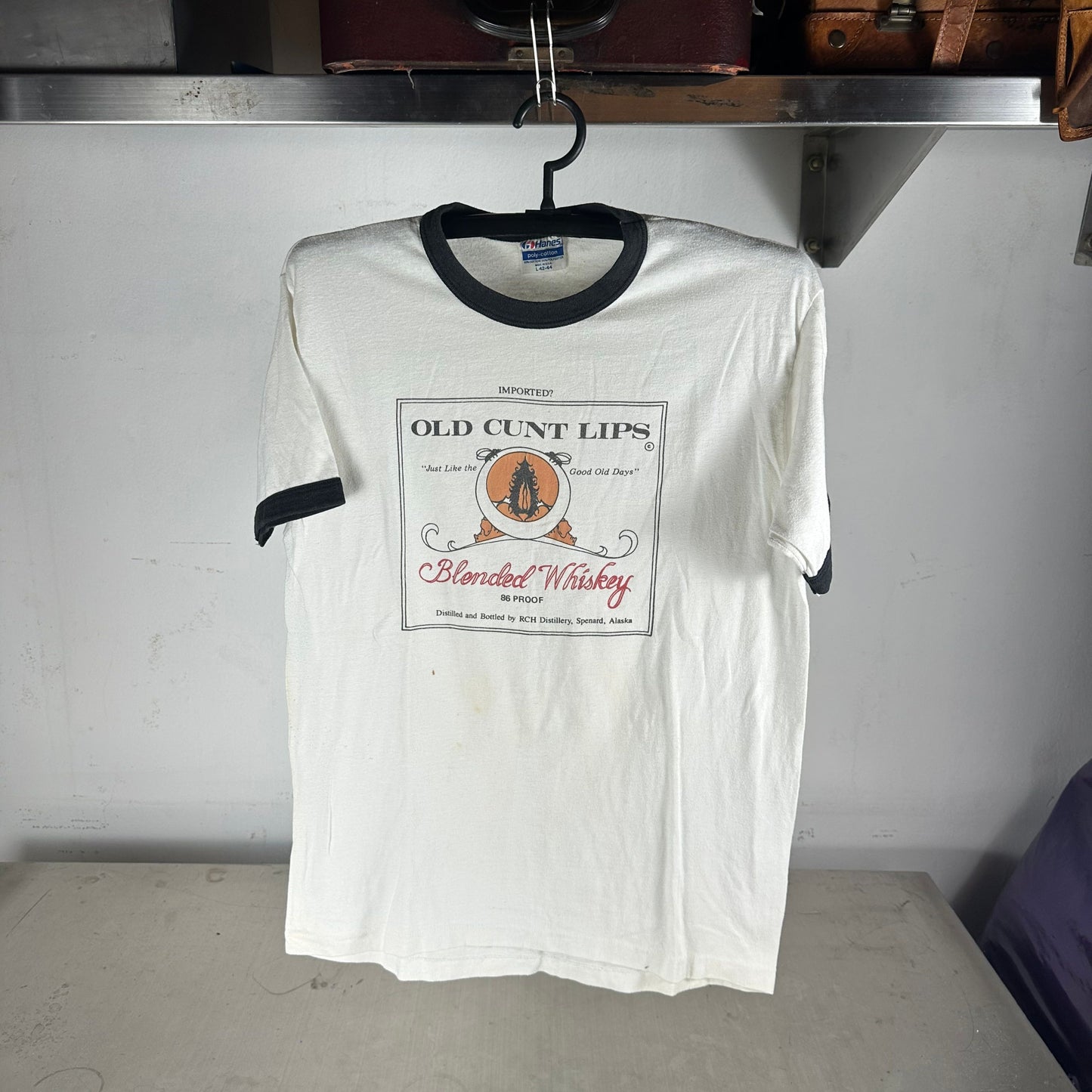 Vintage 80s Old C*nt Lips Blended Whiskey Sex Humor Parody Ringer T-shirt