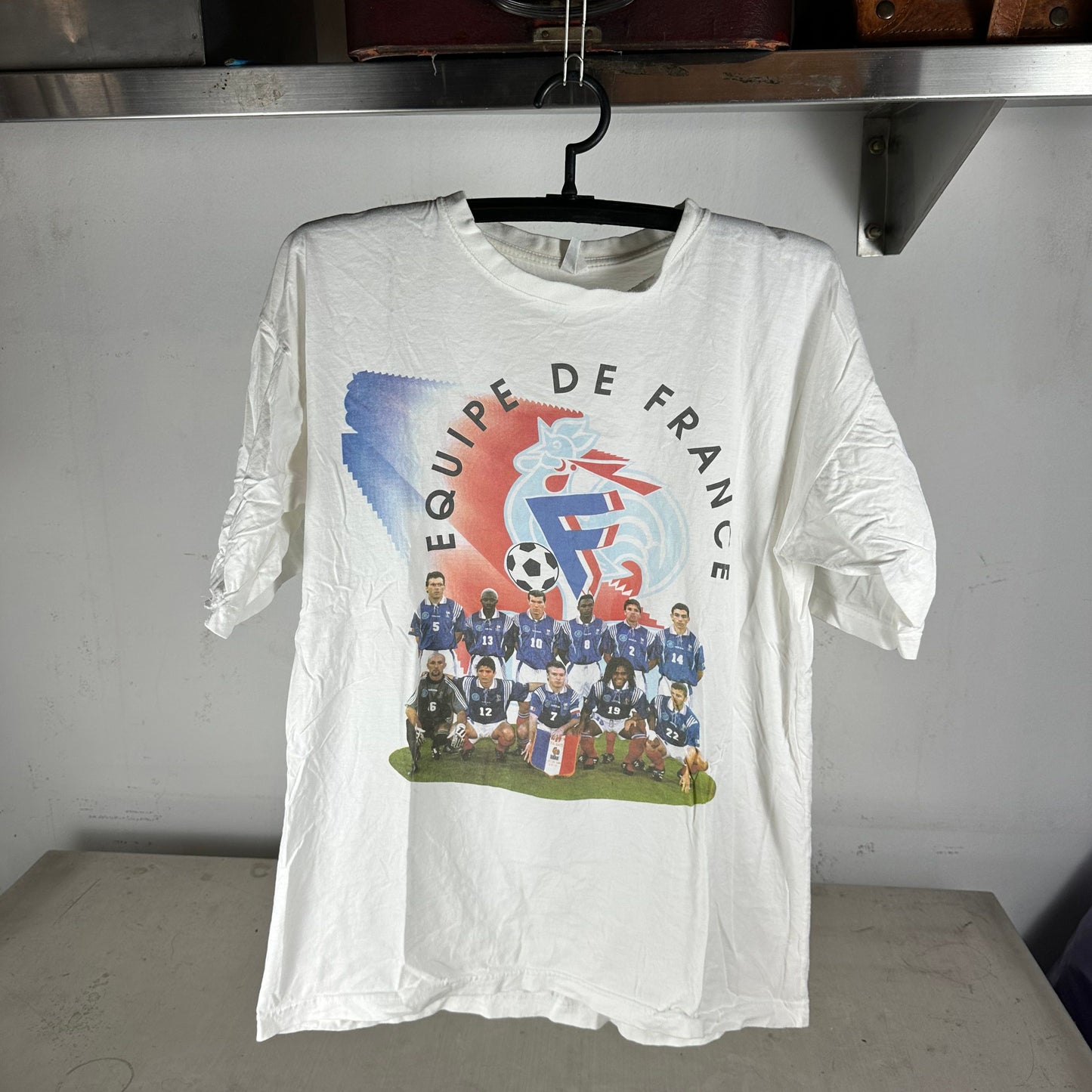 Vintage France 1998 Equipe De France Soccer World Cup Graphic T-shirt