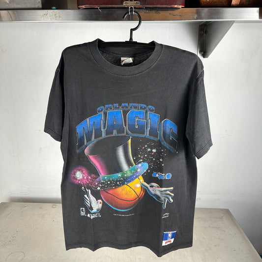 Vintage 1993 Orlando Magic Basketball NBA Nutmeg Graphic T-shirt