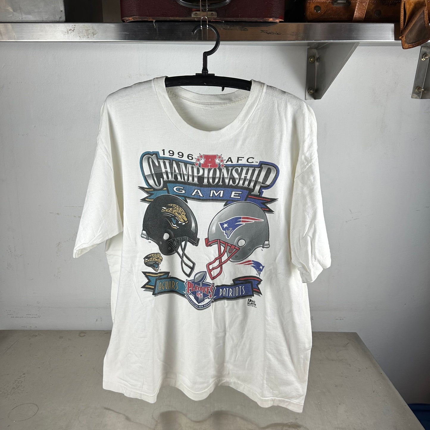 Vintage 1996 NFL AFC Championship Game Jaguars VS Patriots T-shirt