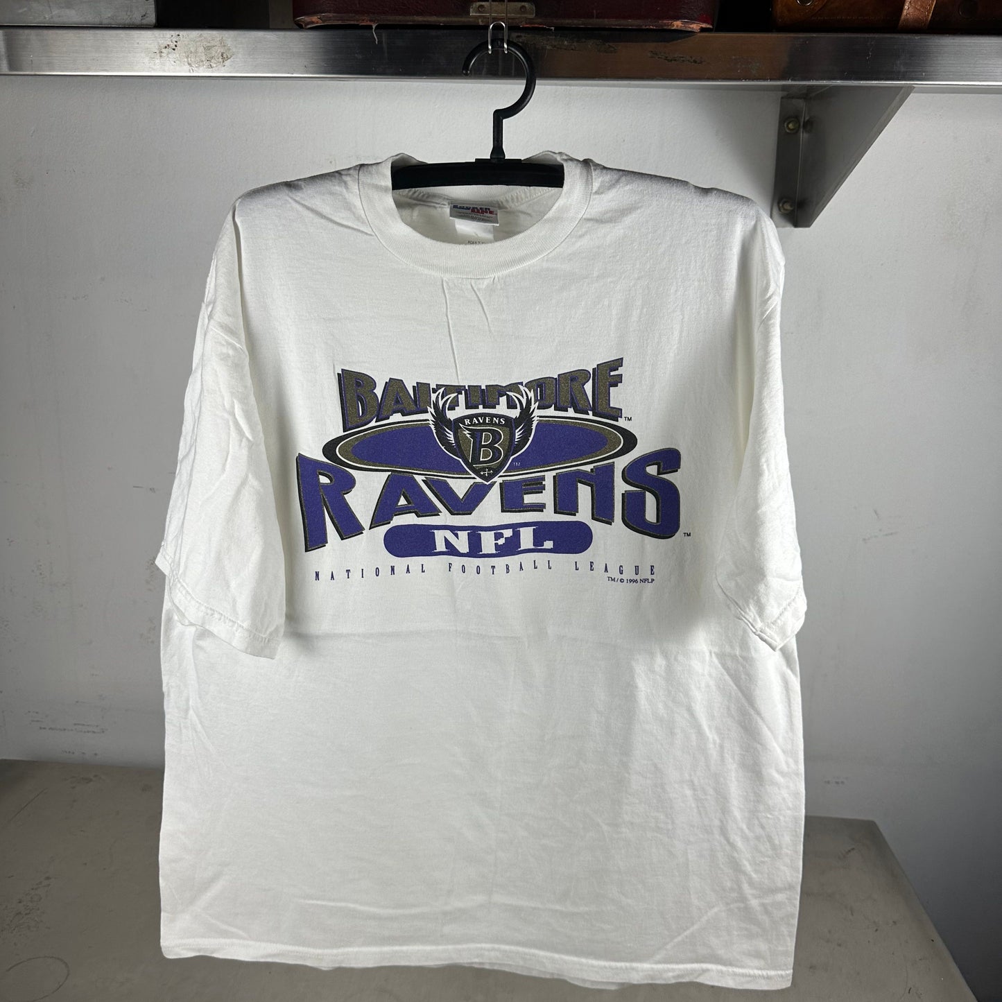 Vintage 1996 Baltimore Ravens Football NFL Graphic T-shirt
