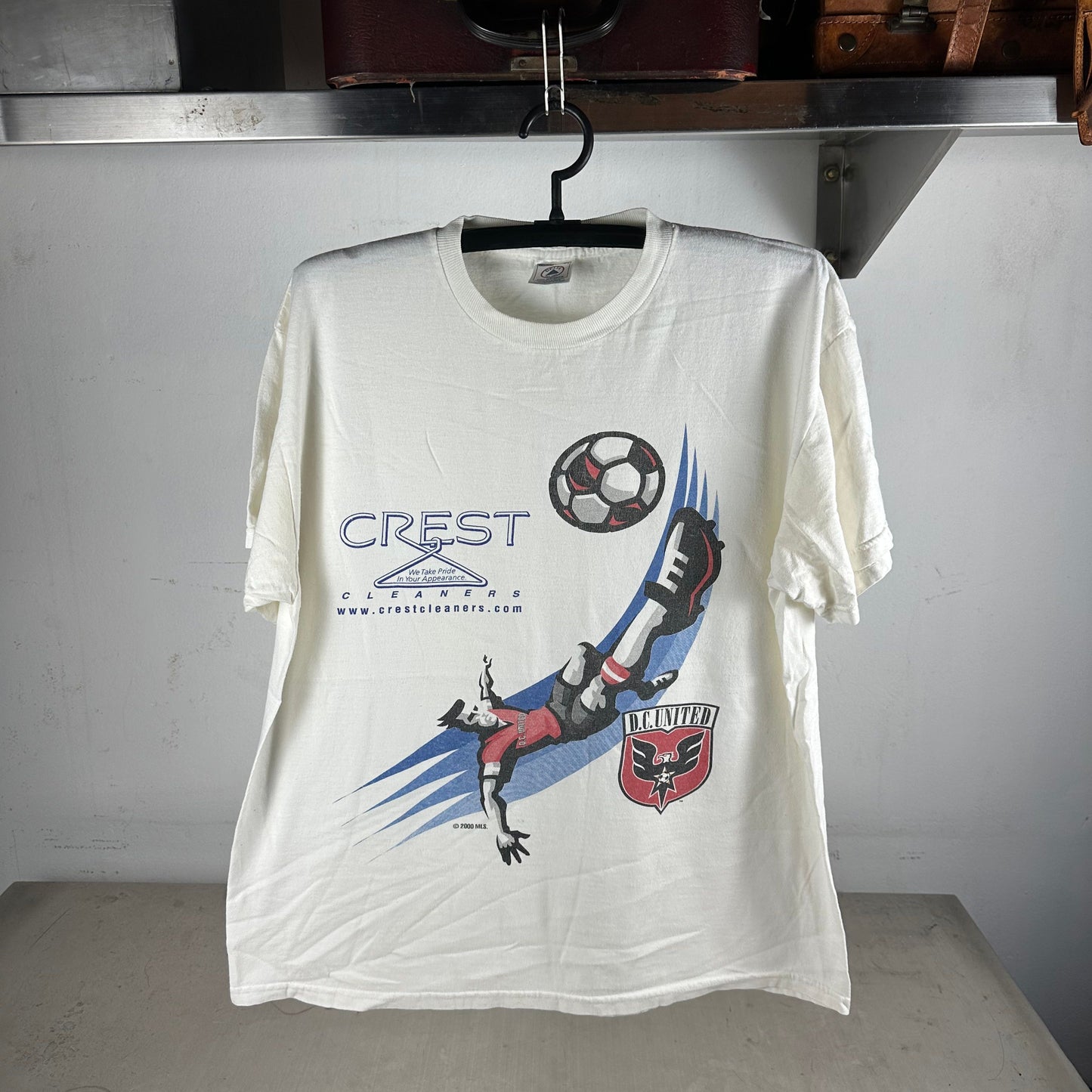 Vintage 2000 DC United MLS Soccer Crest Cleaners Promo T-shirt