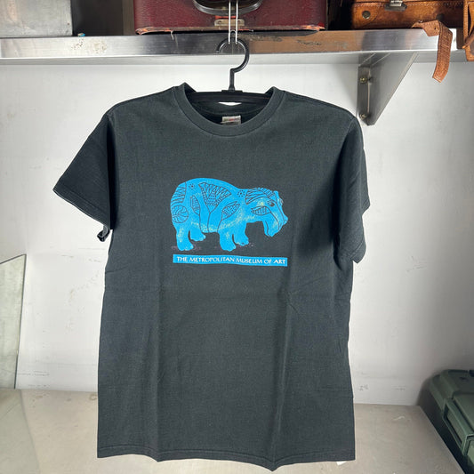 Vintage 90s MOMA The Metropolitan Museum of Art William the Faience Hippotamus T-shirt