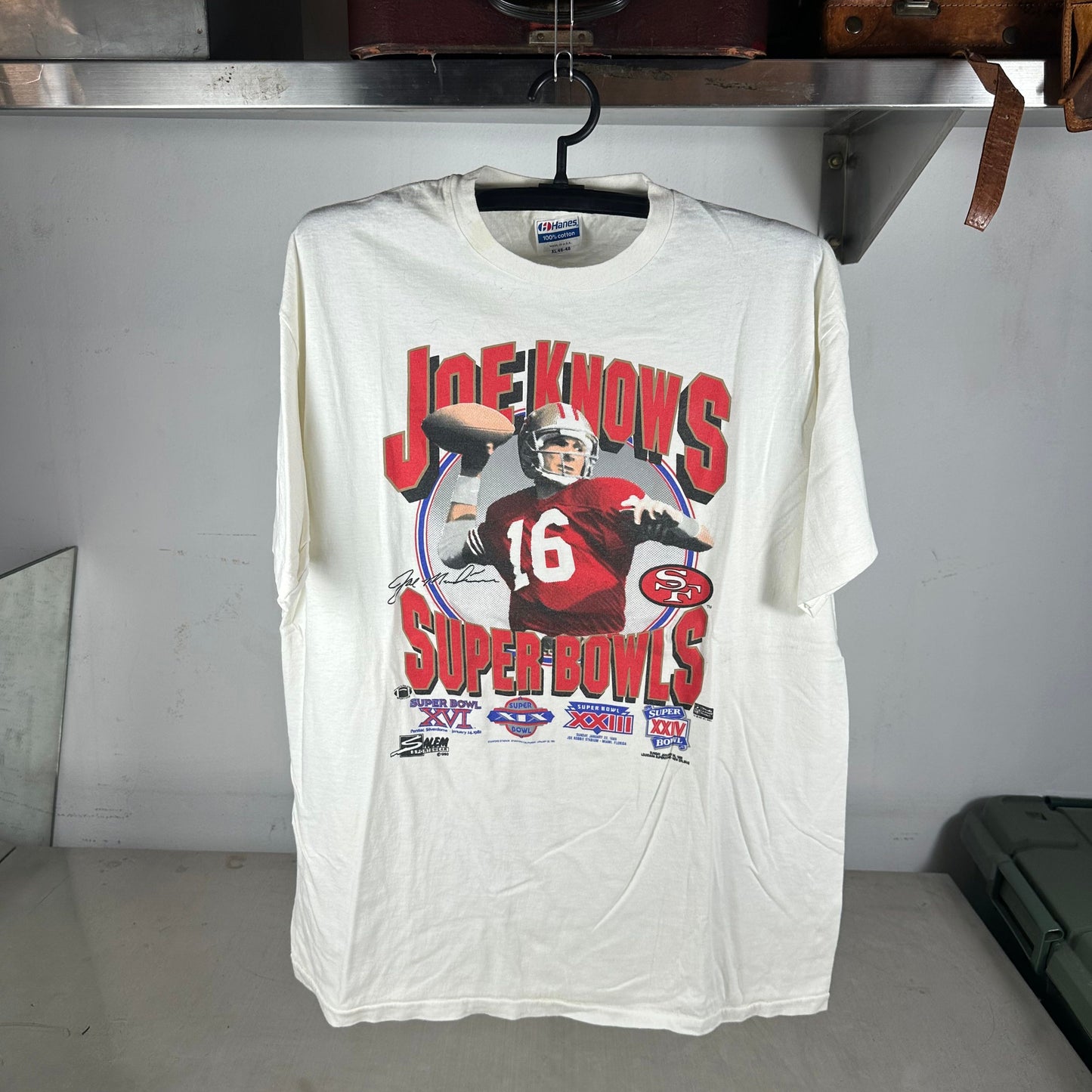 Vintage 1990 Joe Montana Joe Knows 49ers NFL Super Bowls T-shirt