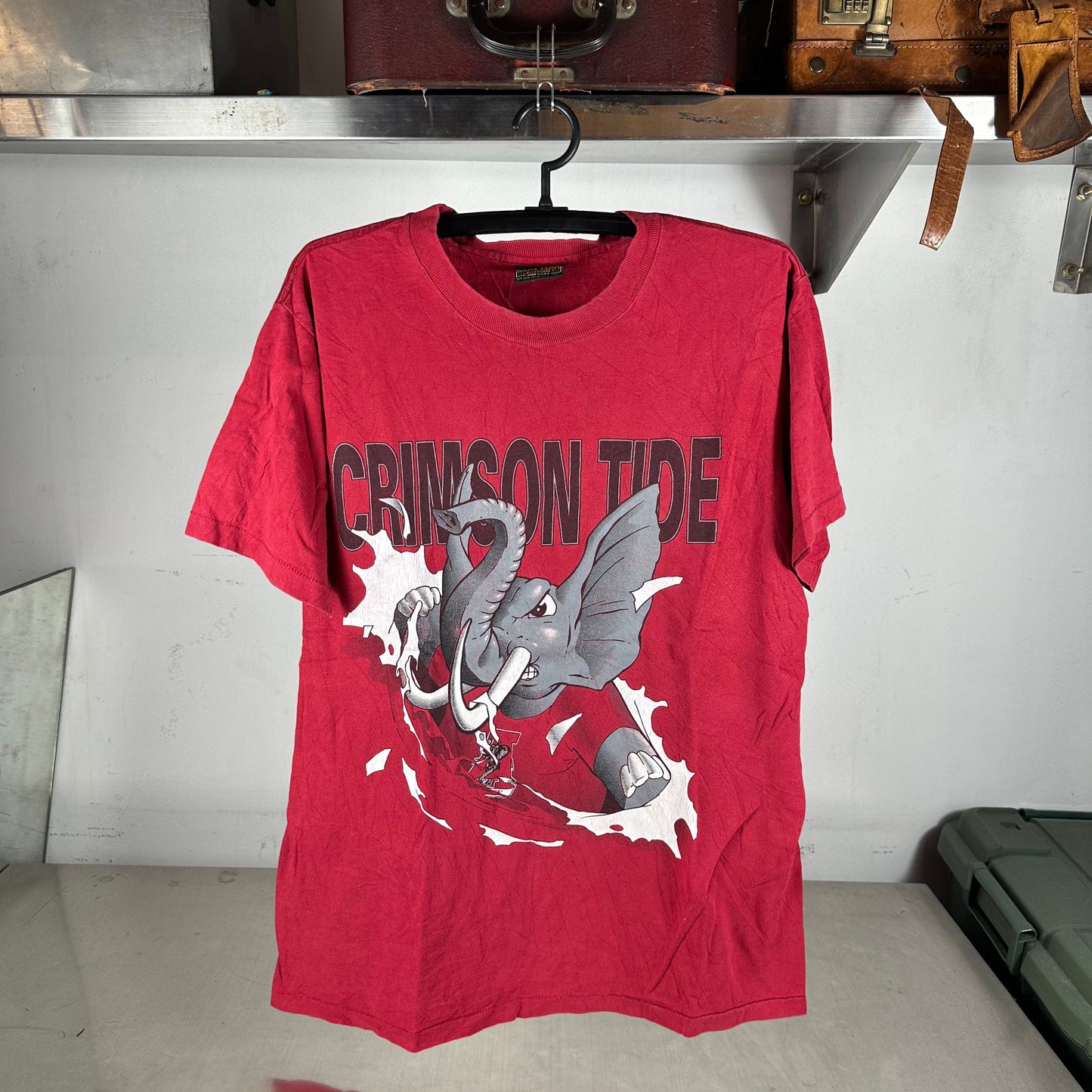 Vintage 90s Alabama Crimson Tide NCAA Breakthrough Single Stitch T-shirt