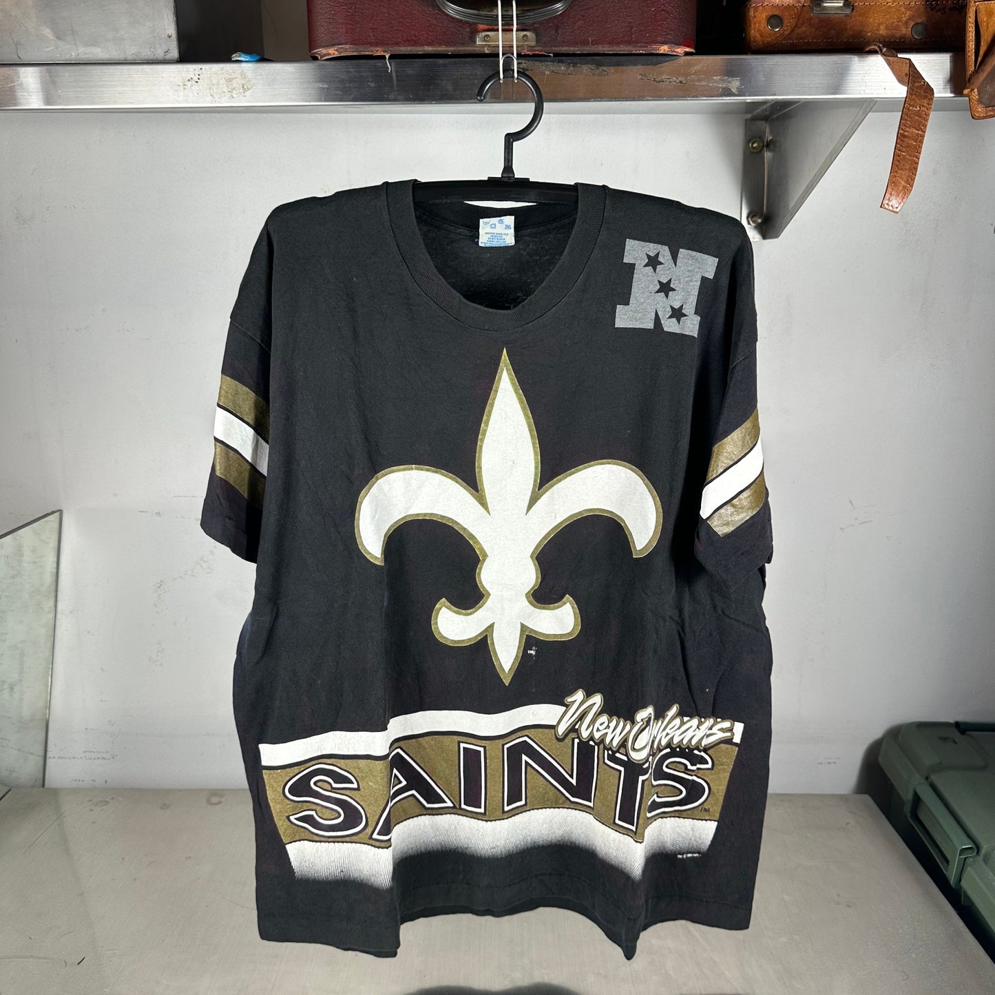 Vintage 1994 New Orleans Saints NFL AOP Salem Sportswear T-shirt
