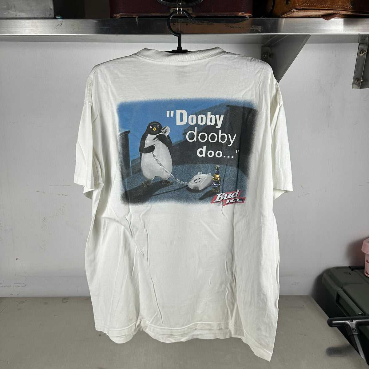Vintage 1996 Bud Ice Beer Beware the Penguins Promo Graphic T-shirt